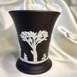 Wegwood England vase, 9.5 cm