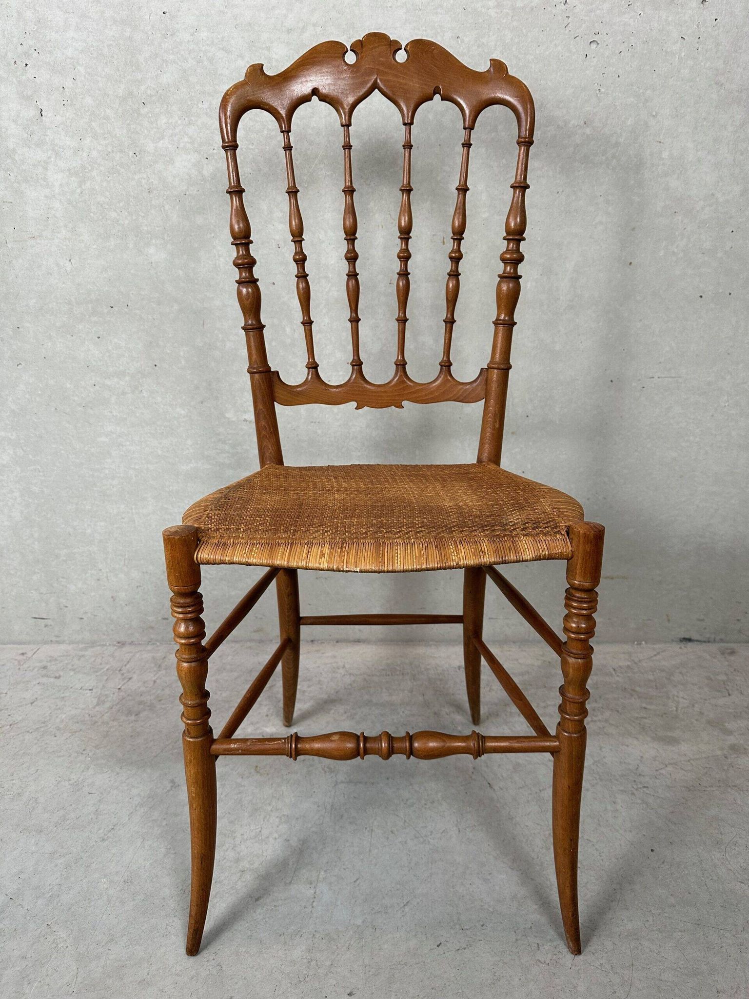 2x vintage original Chiavari chairs – wood
