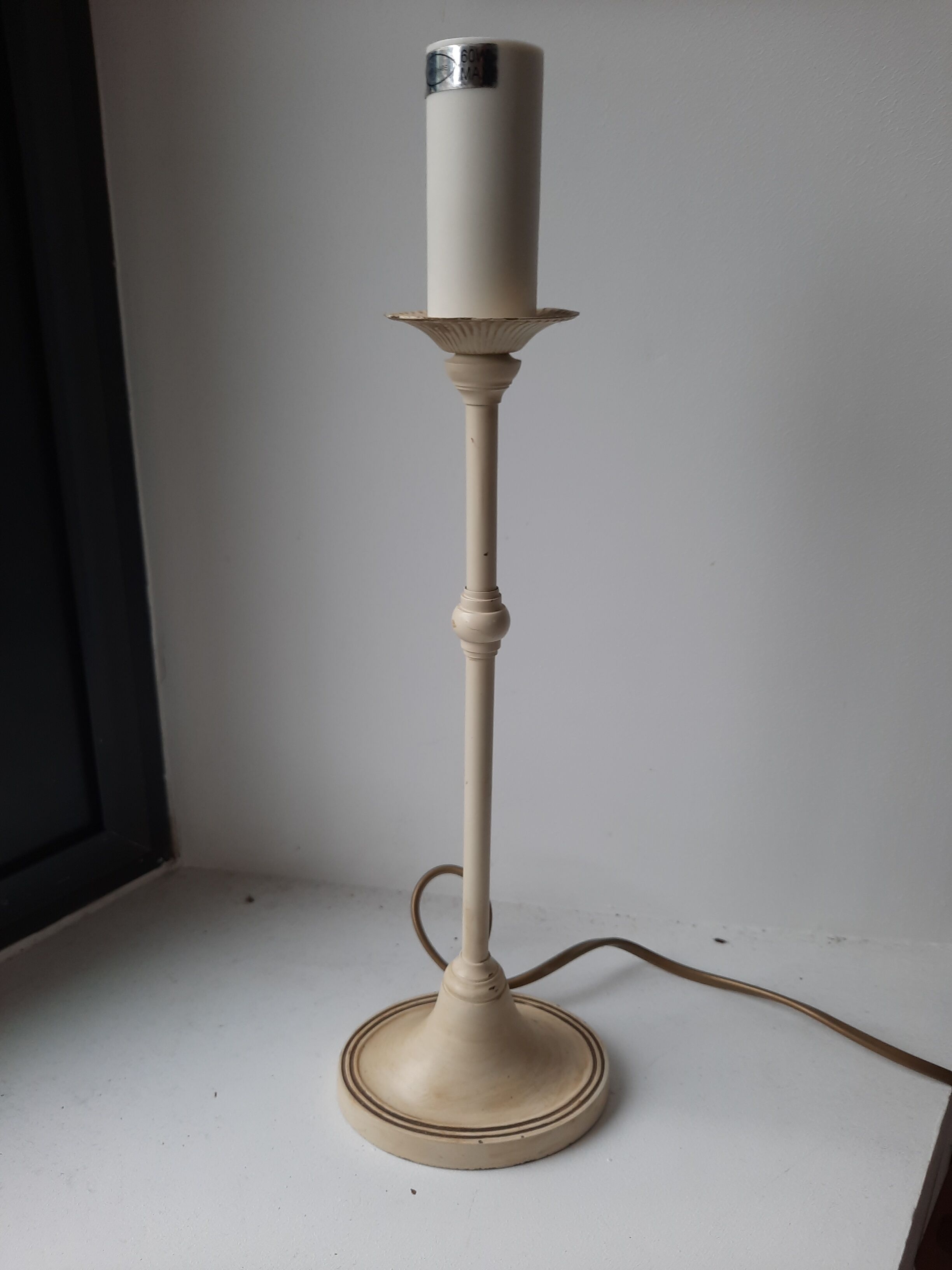 Laura Ashley beige lampe foot