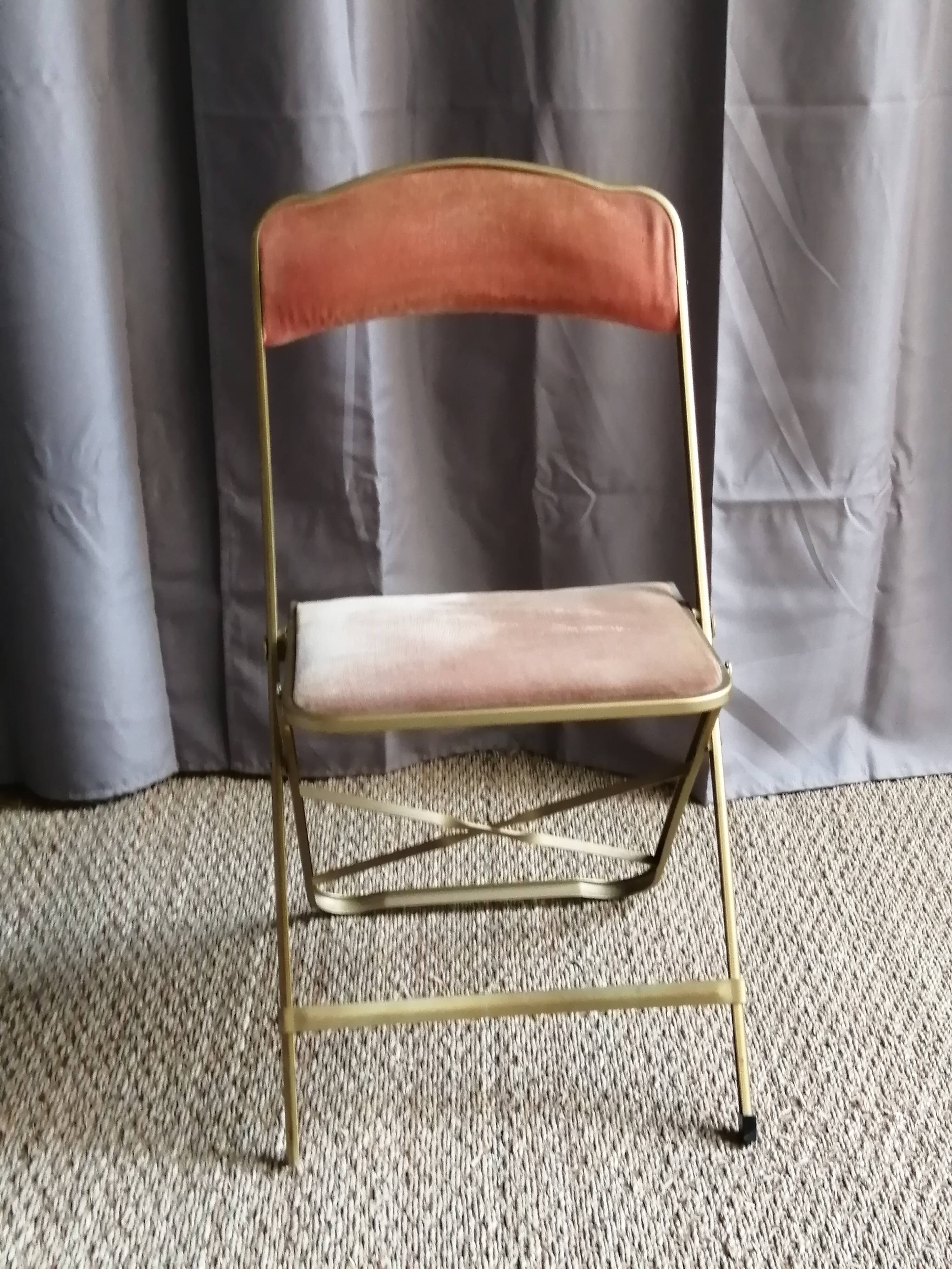 Theatre folding chair