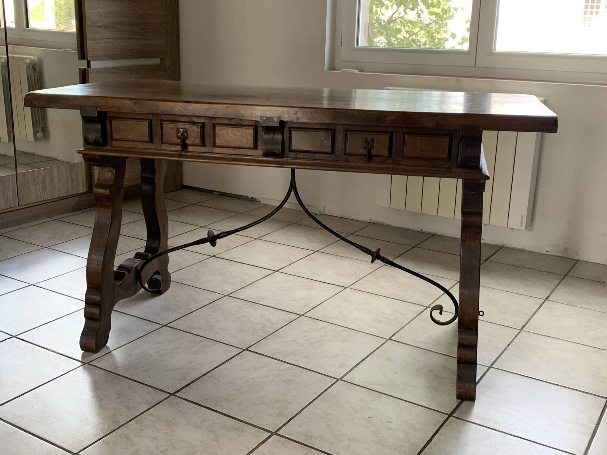 Spanish table