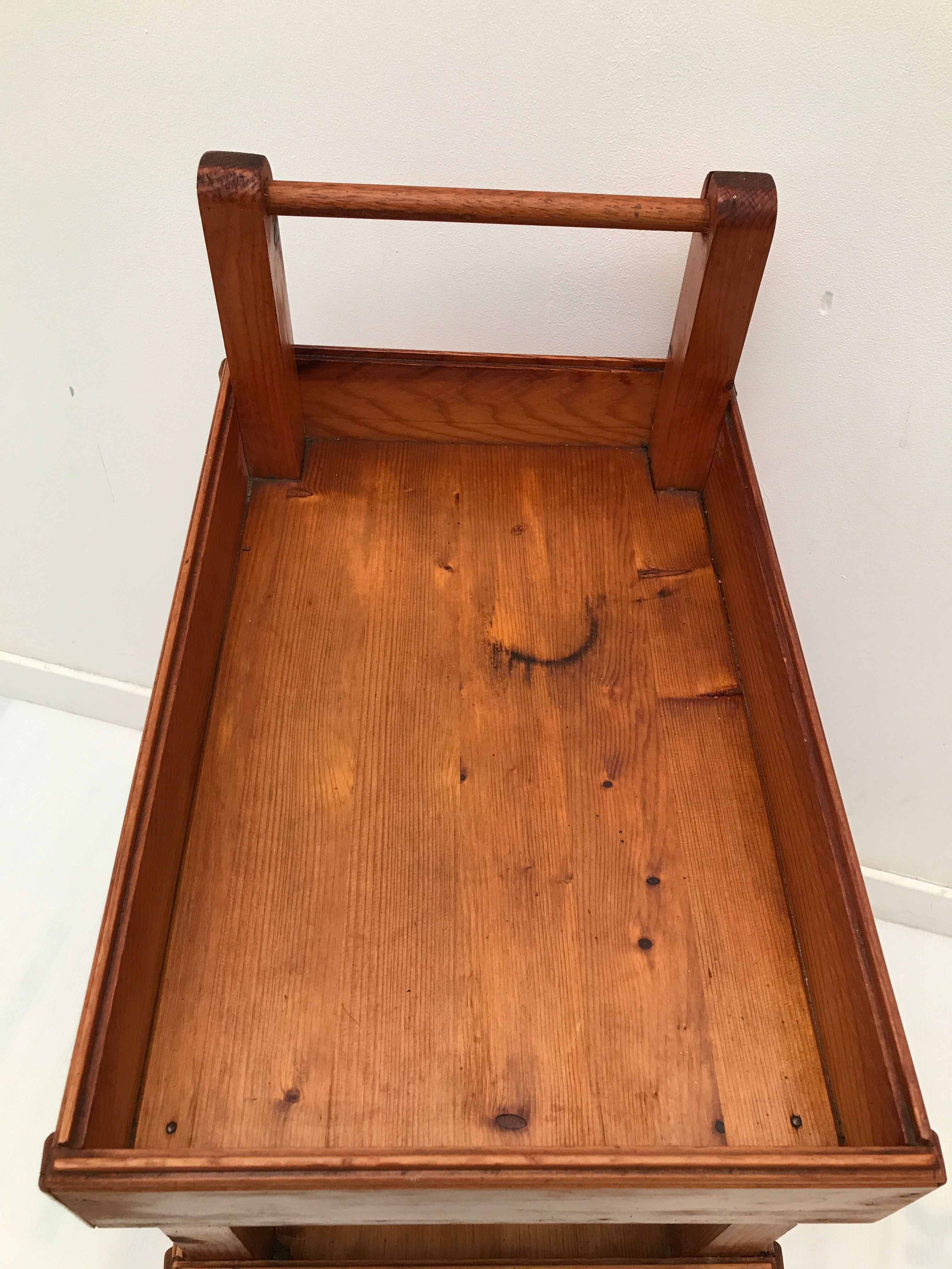 Vintage wooden rolling dessert