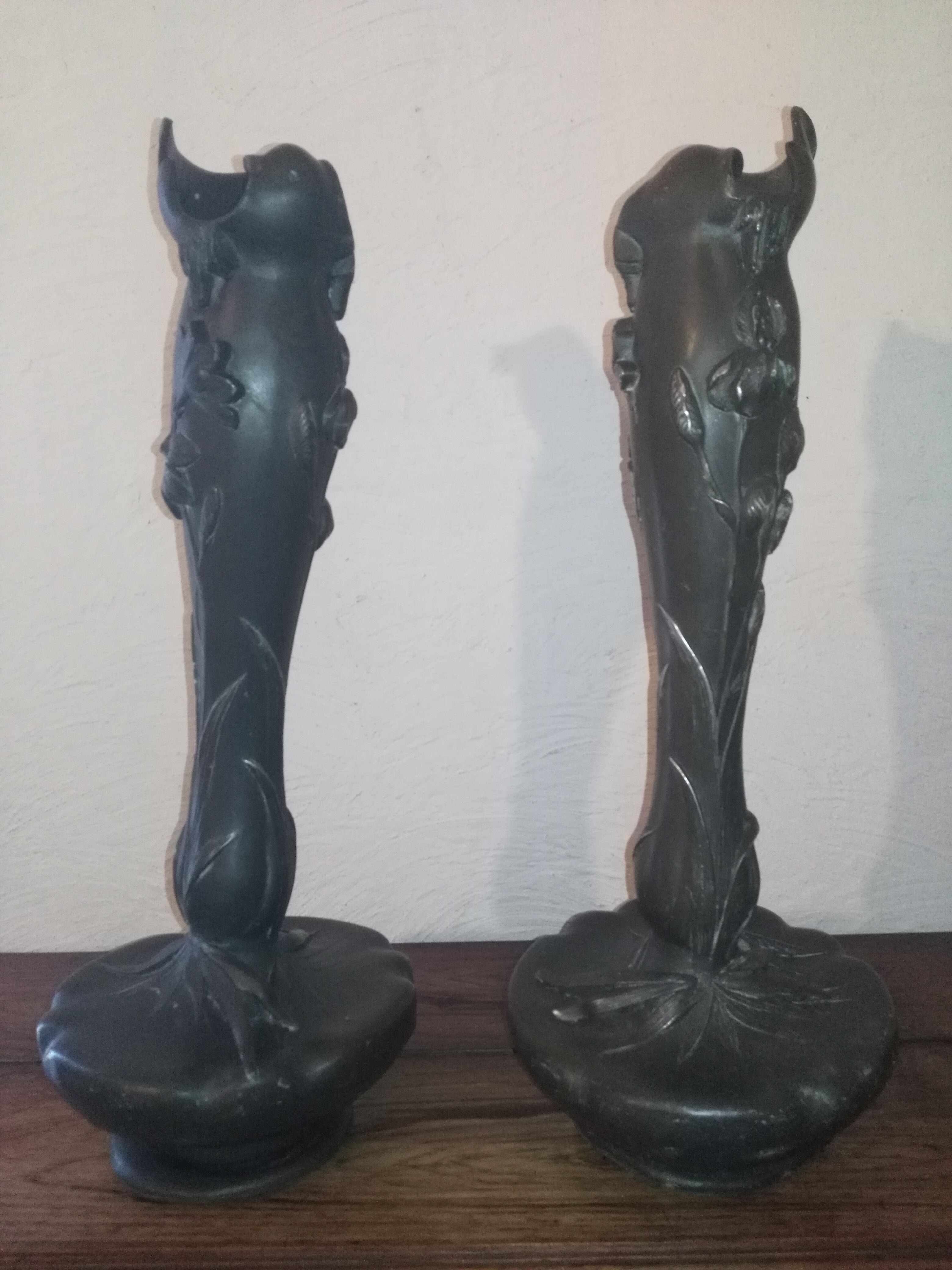 Pair of art nouveau vases "Elsie Ward Hering".
