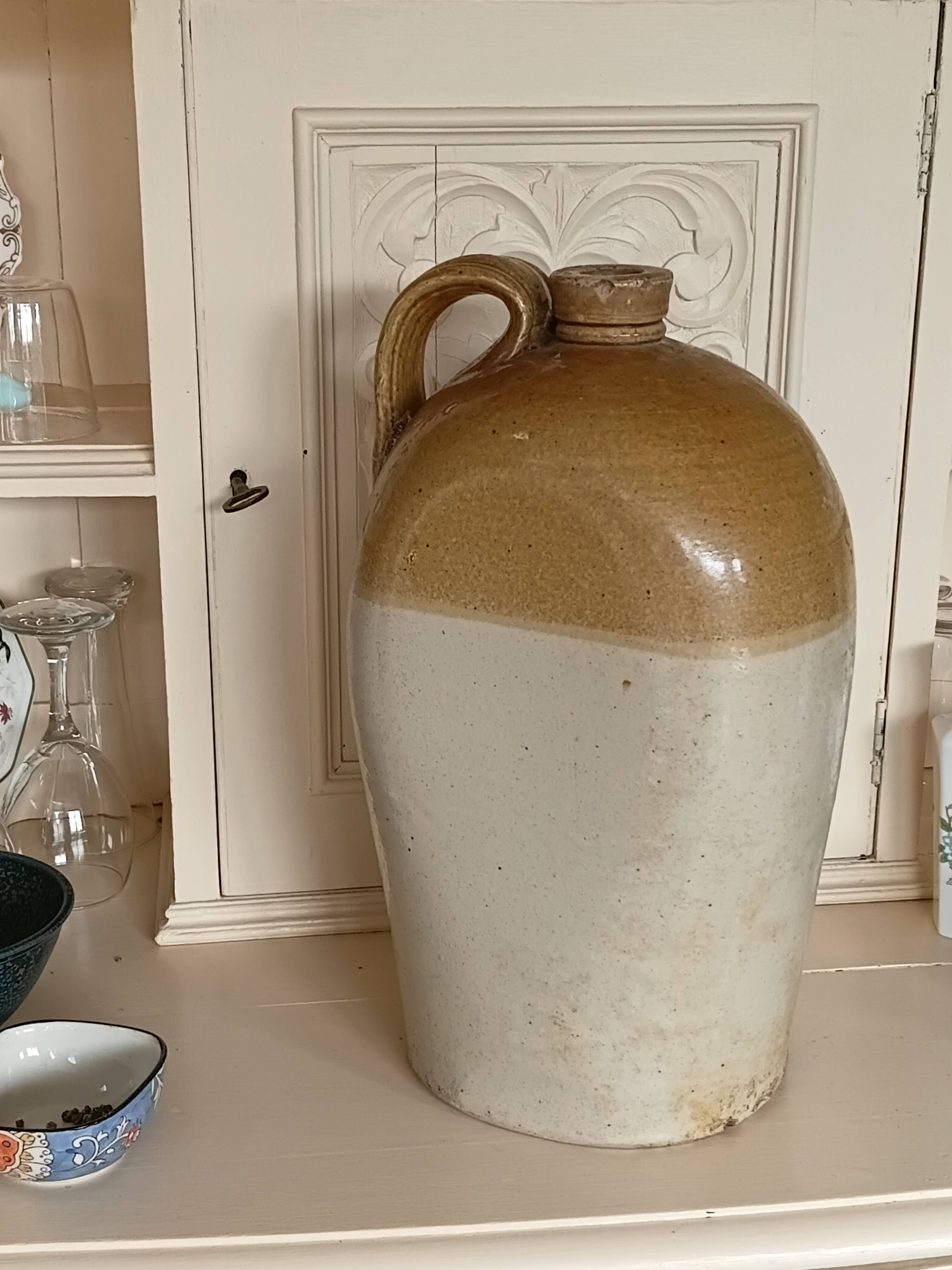 Flacon à whisky en grès de Bristol, à côtés plats, 2 gallons, victorien (vers 1900)