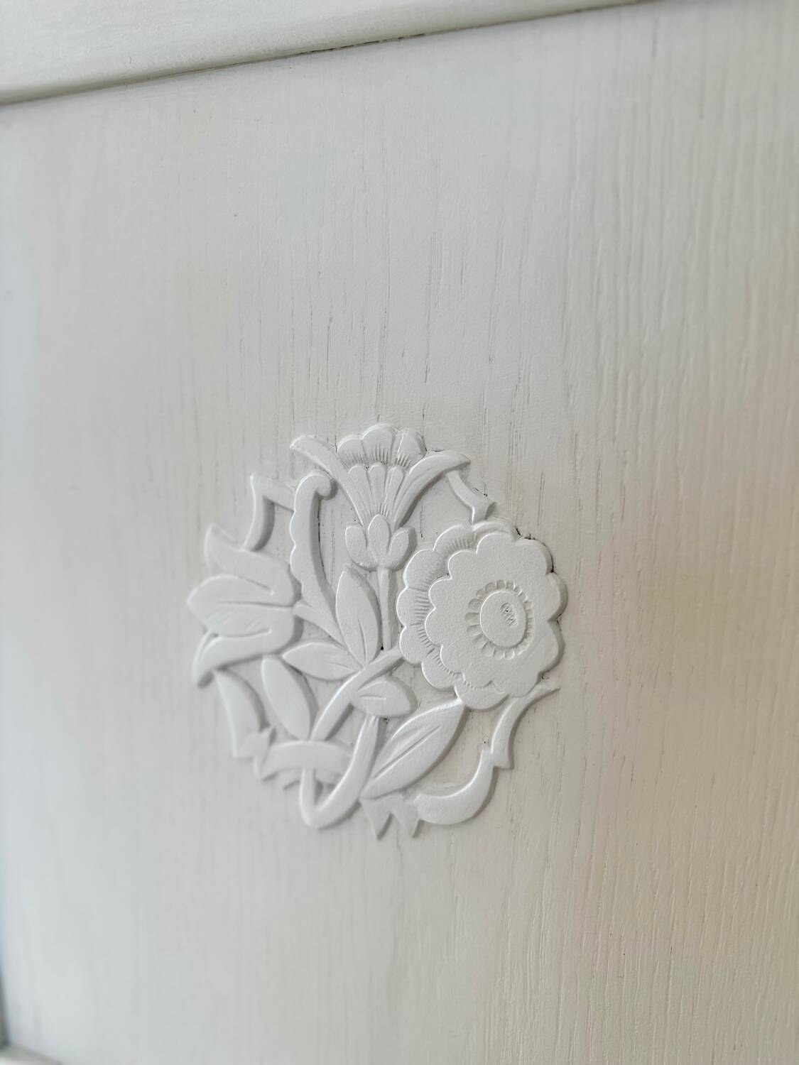 Parisian jam maker/hallway furniture