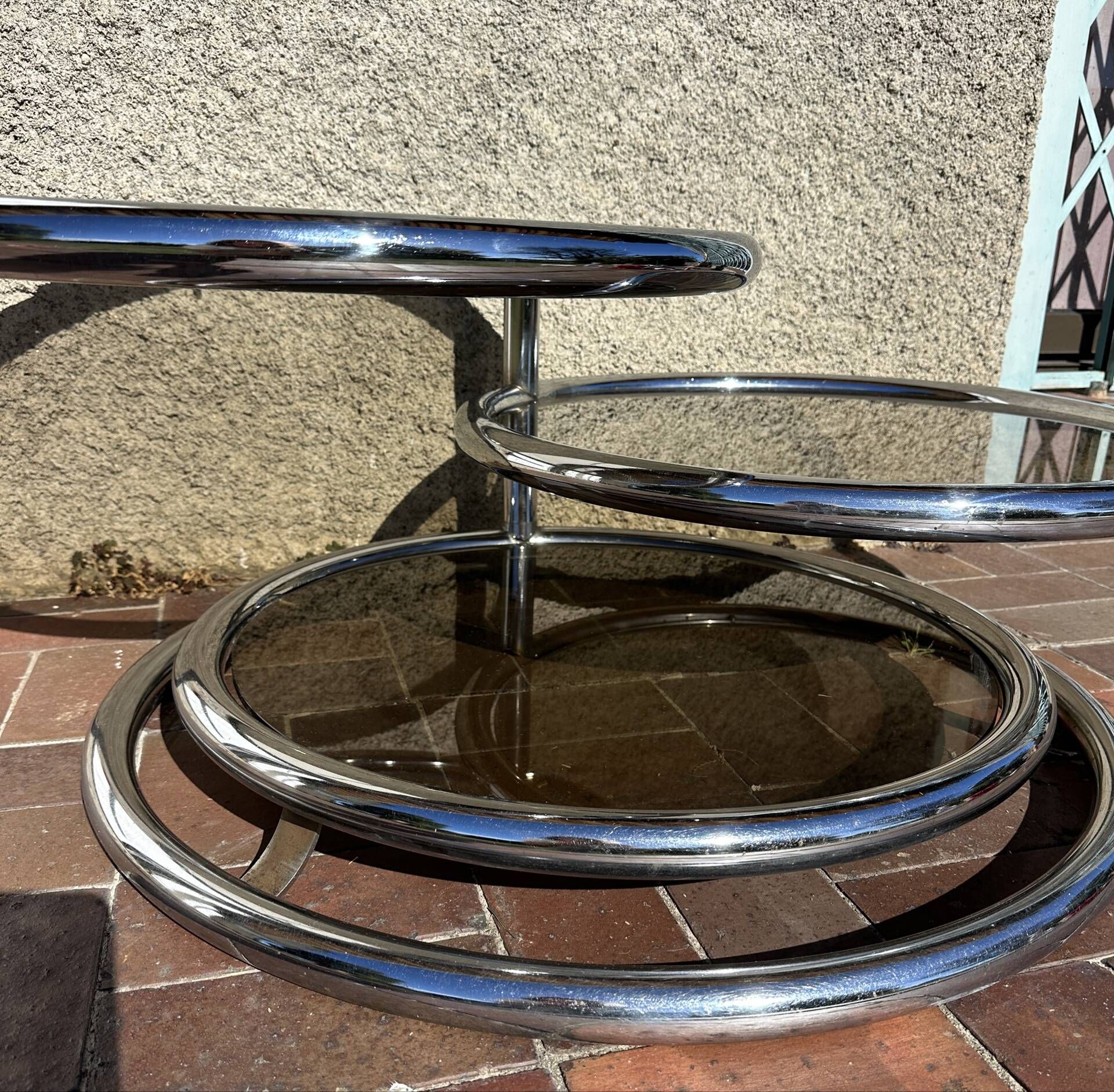 Vintage swivel coffee table by Milo Baughman, Artedis Roche Bobois