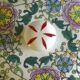 Soup tureen / dish with lid in Chinese porcelain, floral decorations.