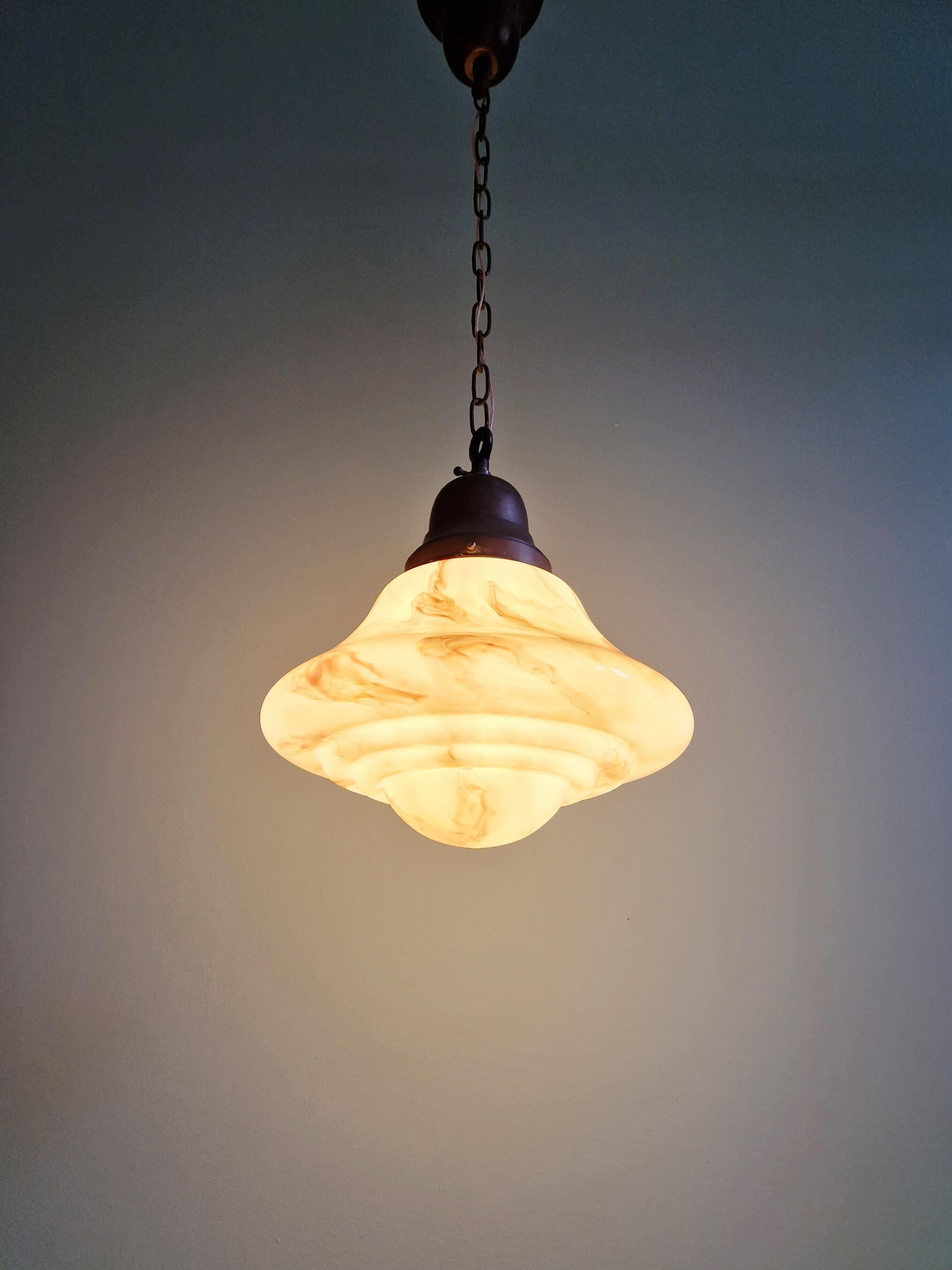 Art Deco suspension in marbled opaline, Scailmont (Belgium), 1920-30