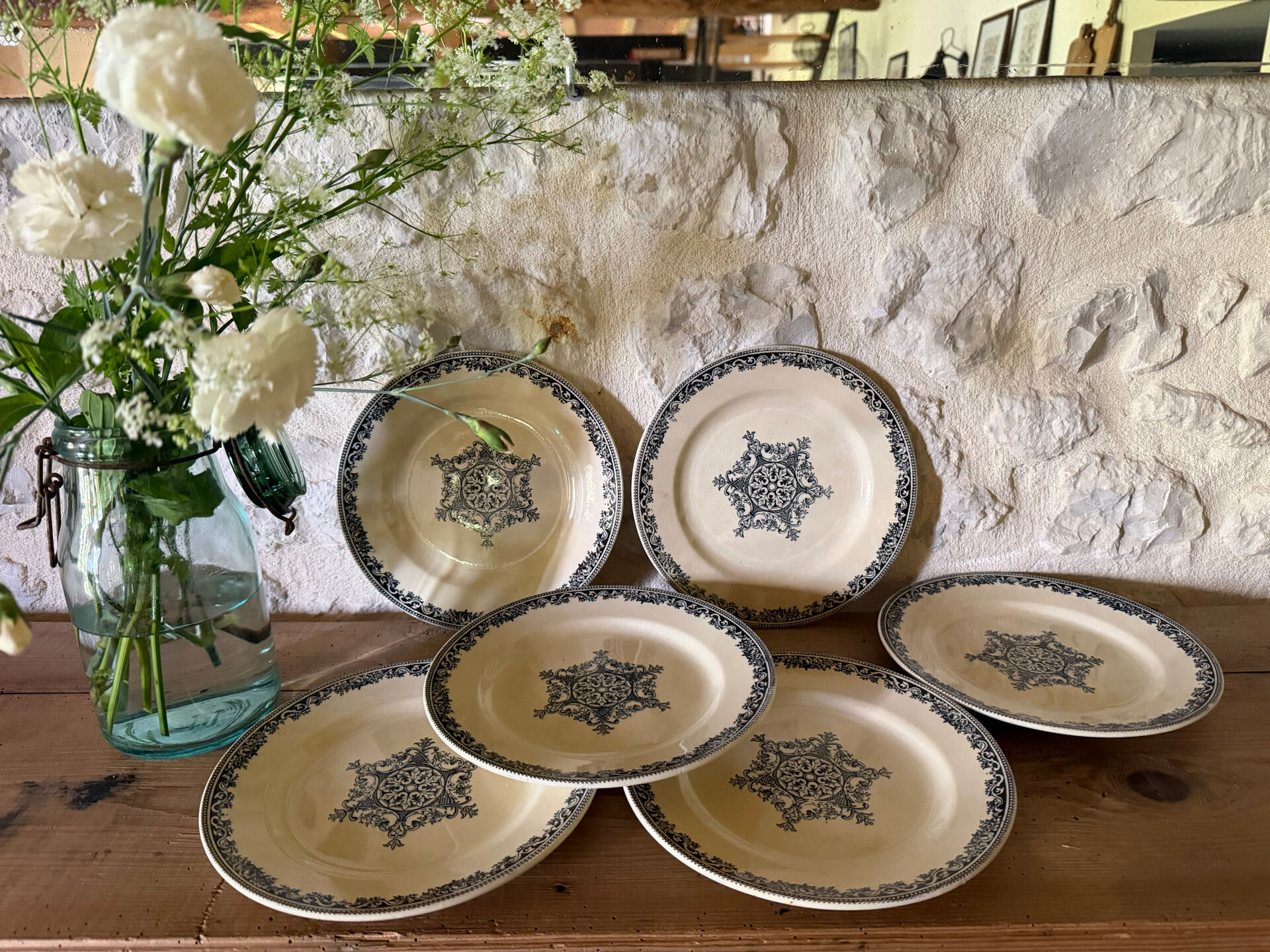 Service flat plates Jules Vieillard Bordeaux in ironstone