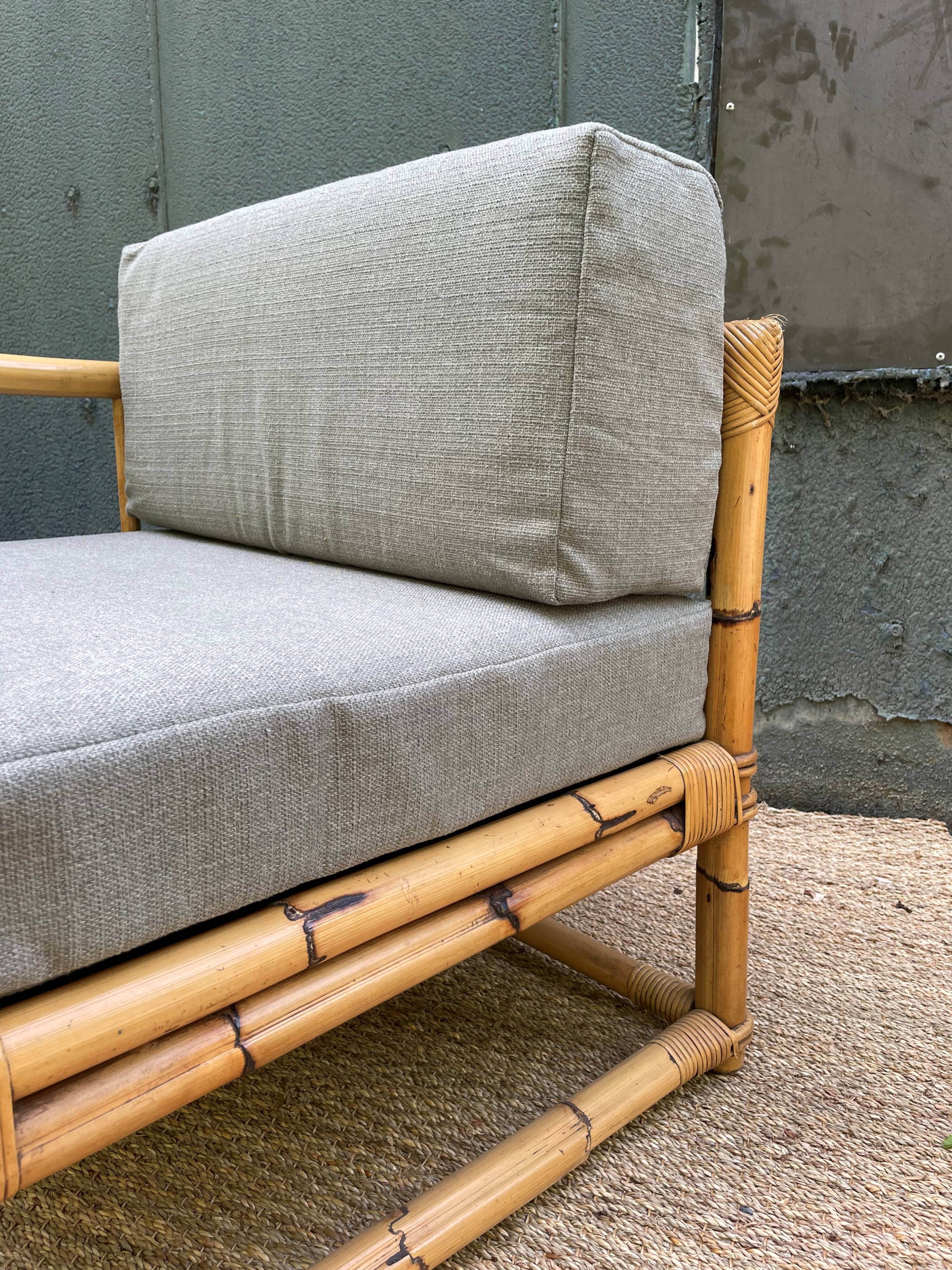 Paire de fauteuils en rotin vintage