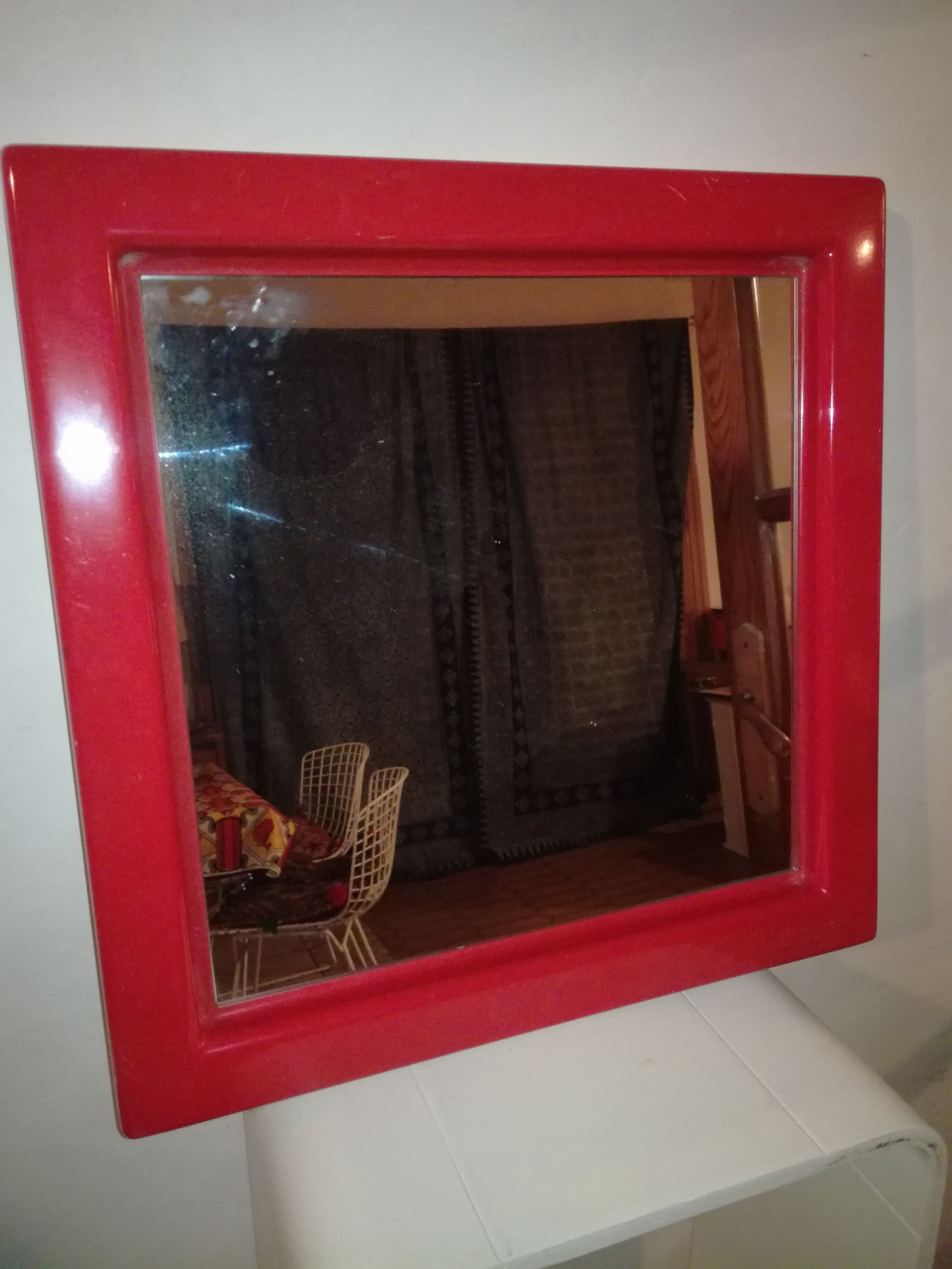 Miroir en résine de polyester années 70
