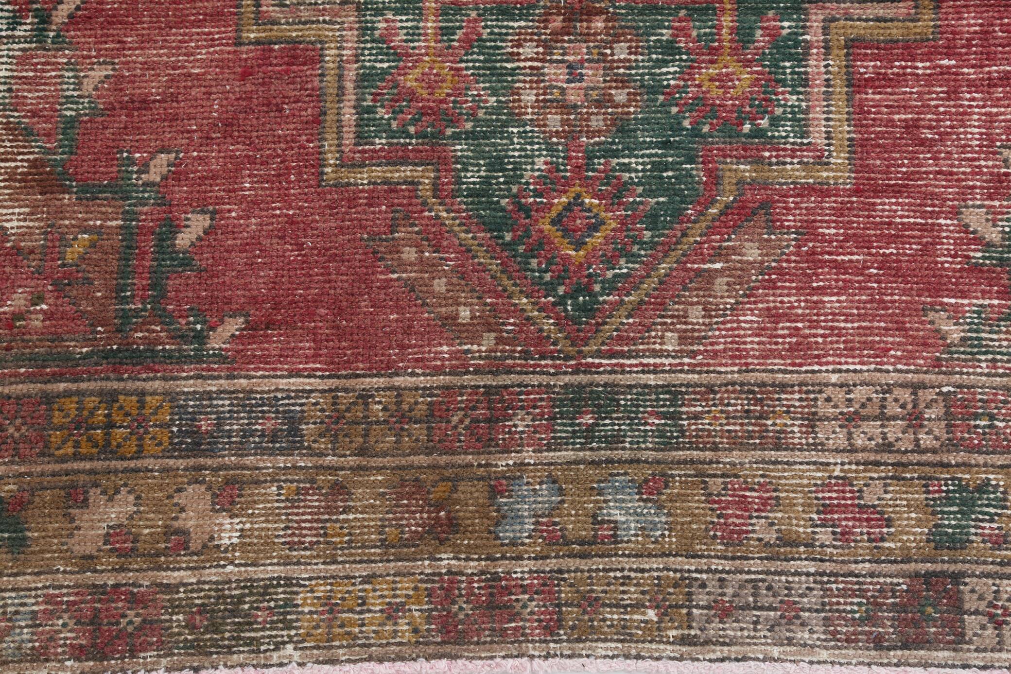 4x9 Shades Of Red & Green Oriental Turkish Vintage Rug, 134x284Cm