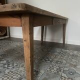 Farm table