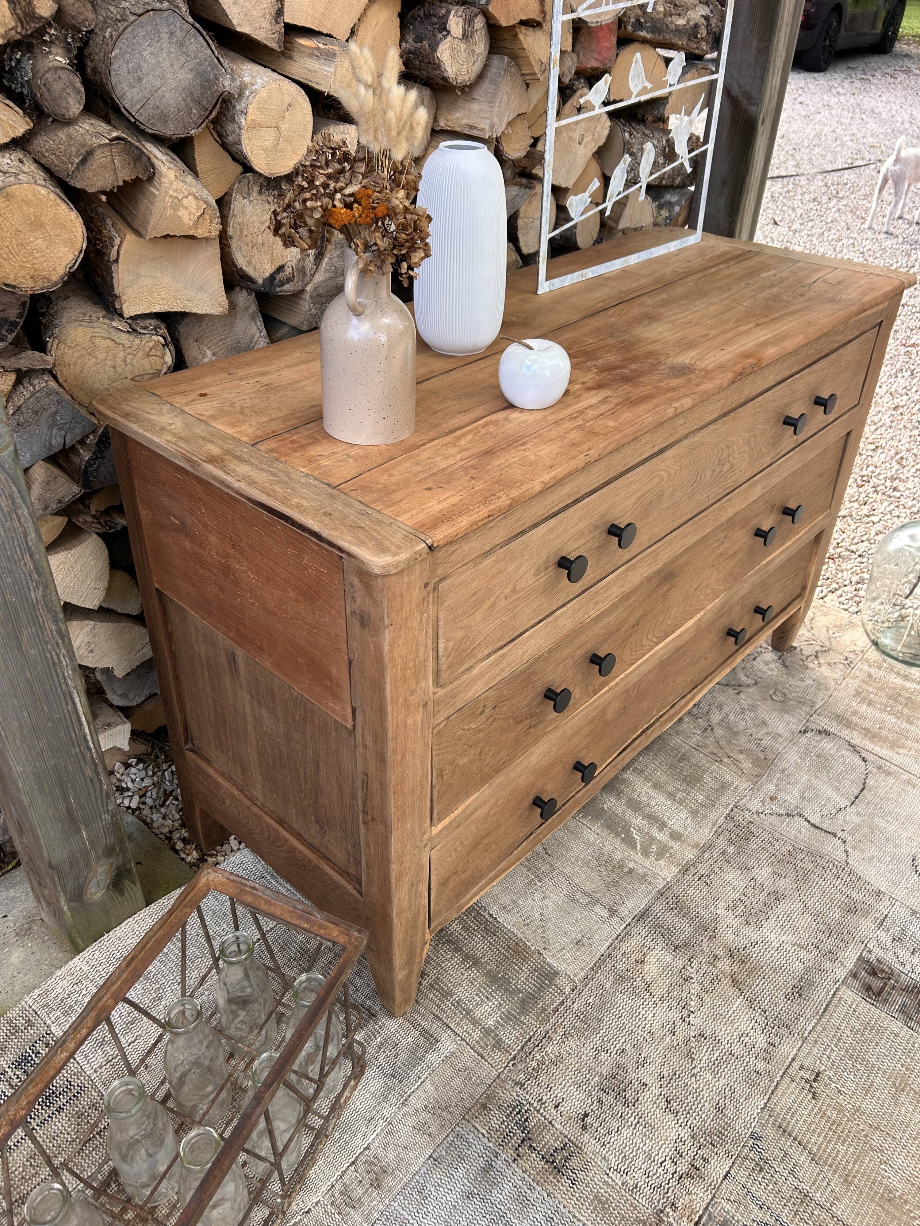 Commode ancienne massif rénovée