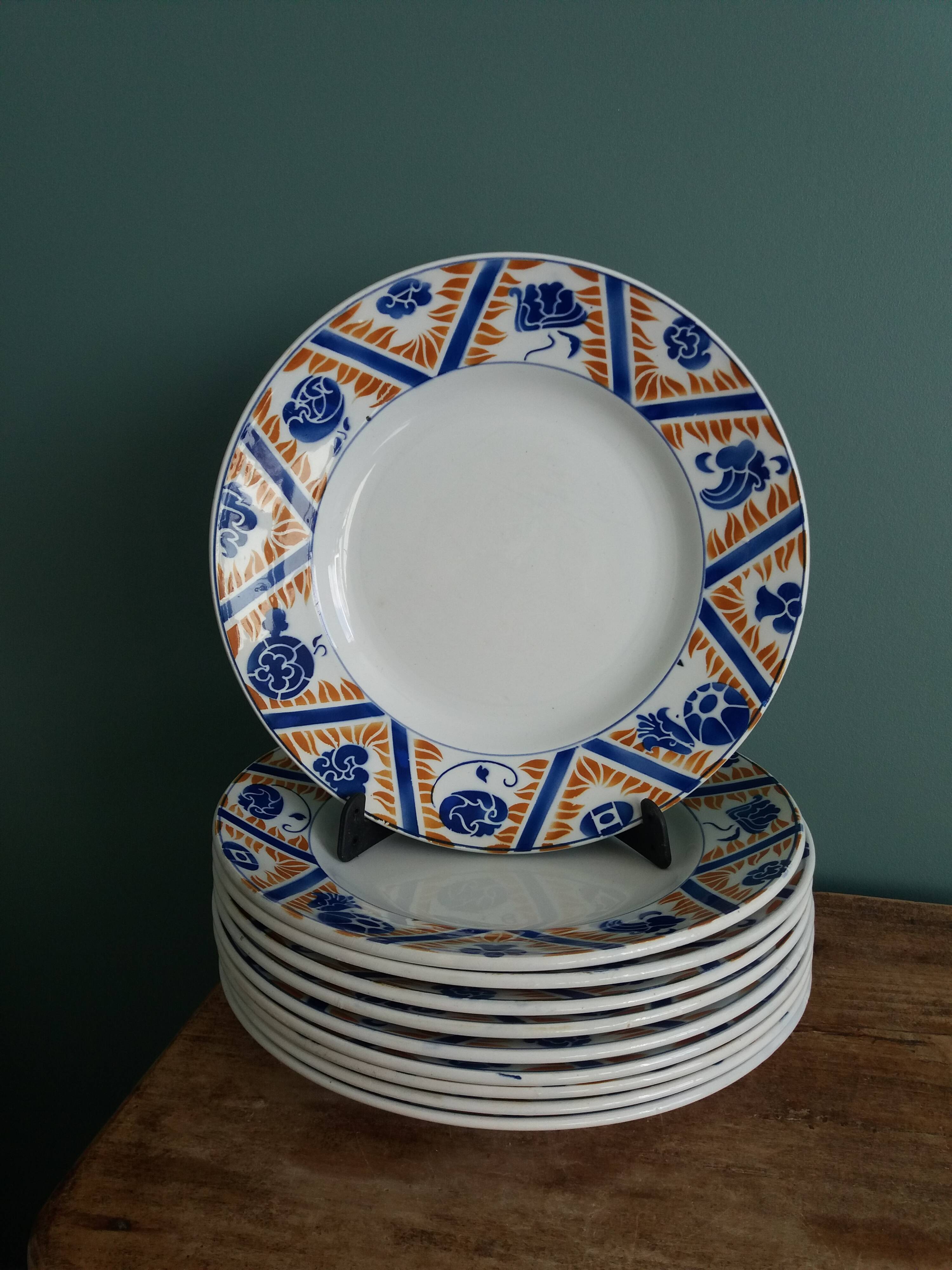 Flat plates Moulin des Loups and Hamage, Orchies, Canada, iron land