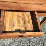 Farm table