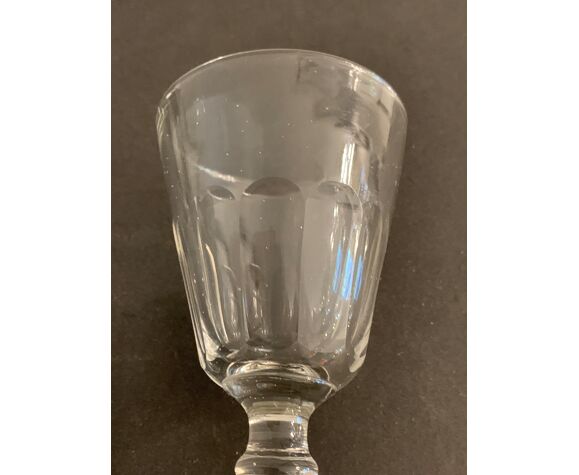 5 verres anciens en verre, modèle Caton de Saint Louis, XXème siècle |  Selency