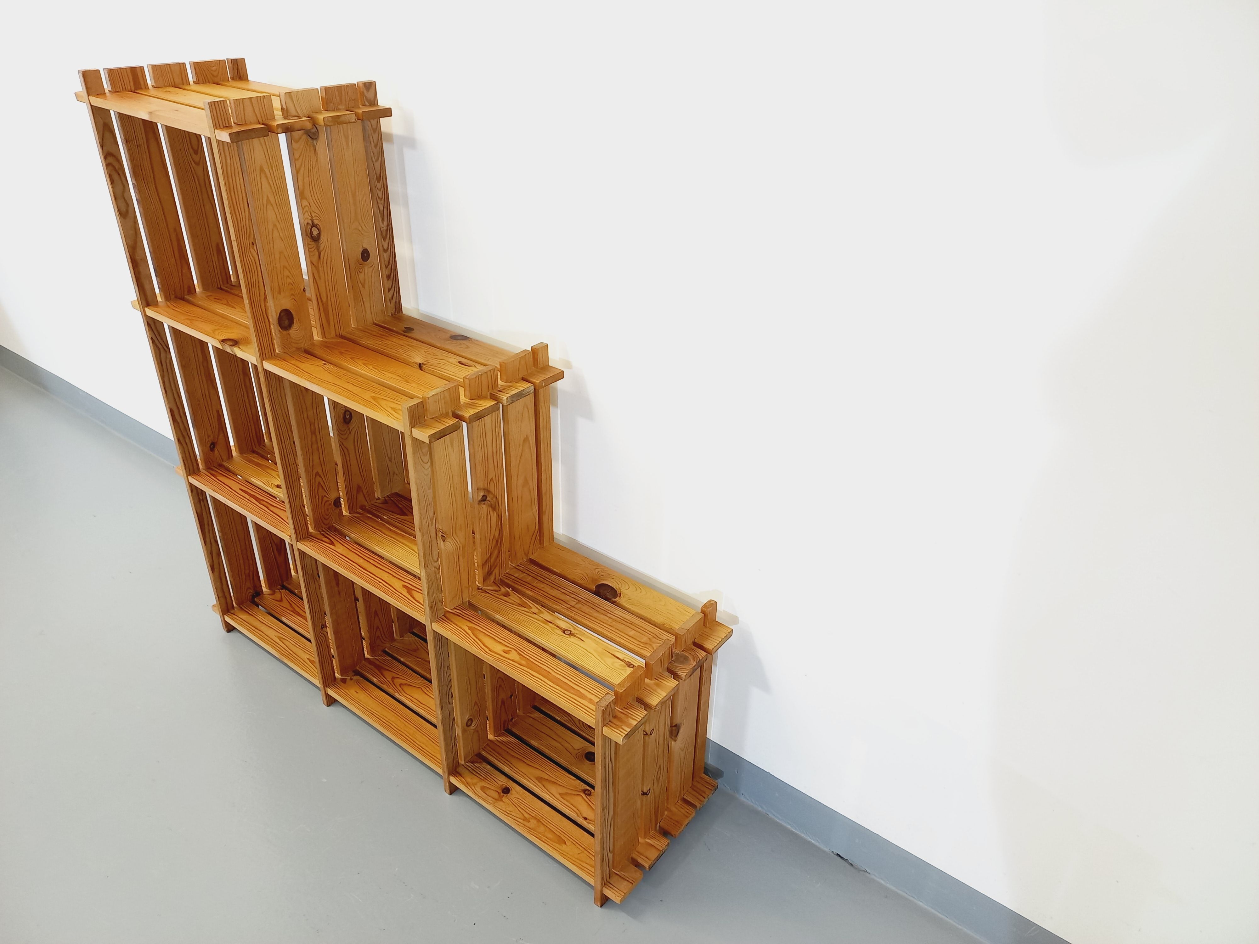 Bookcase vintage pine staircase shelf from the 80s in the style of Maison Regain