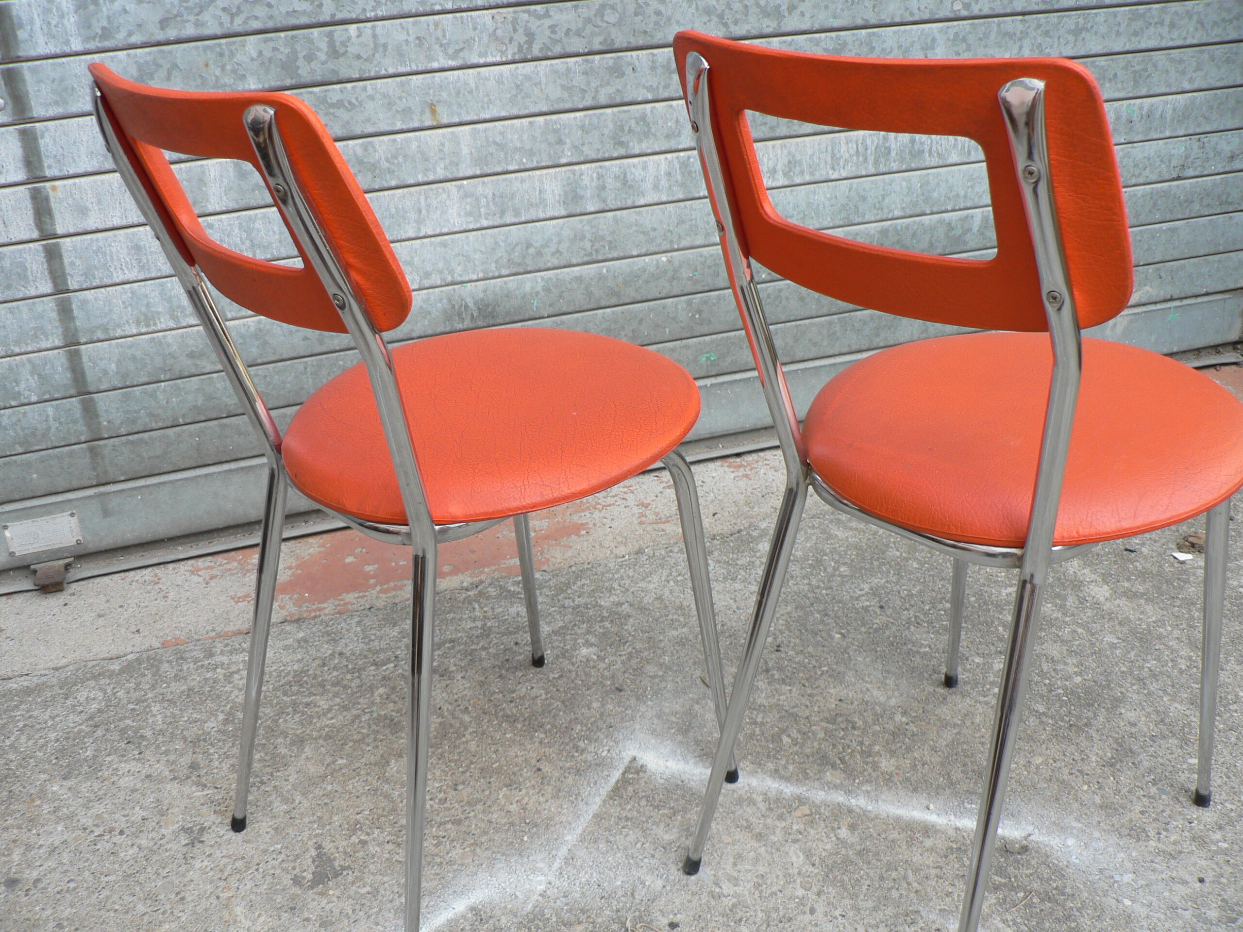 Lot of 2 vintage Orange chairs