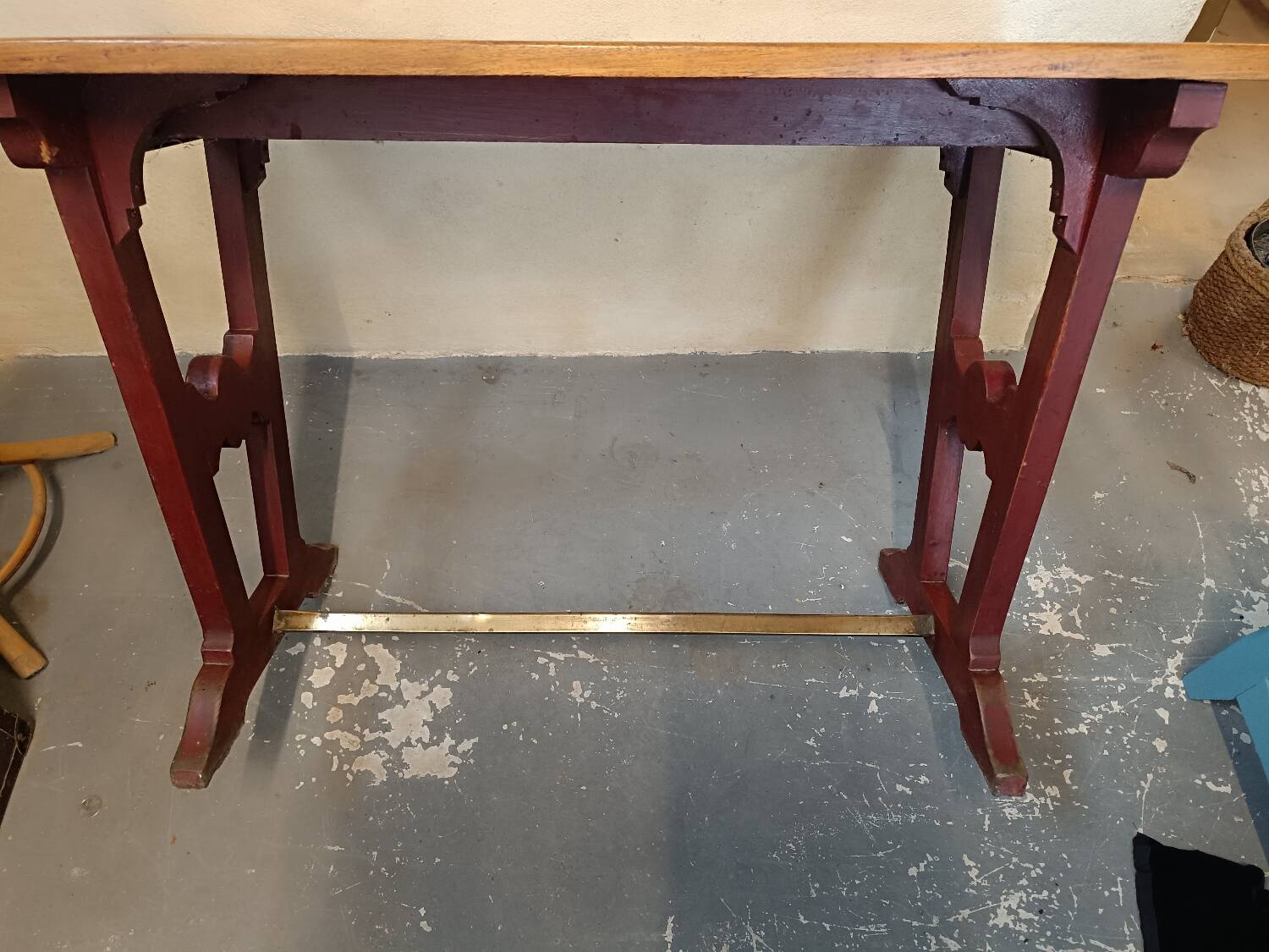 Bistro table