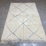 White/black relief laine laine carpet 163x255cm