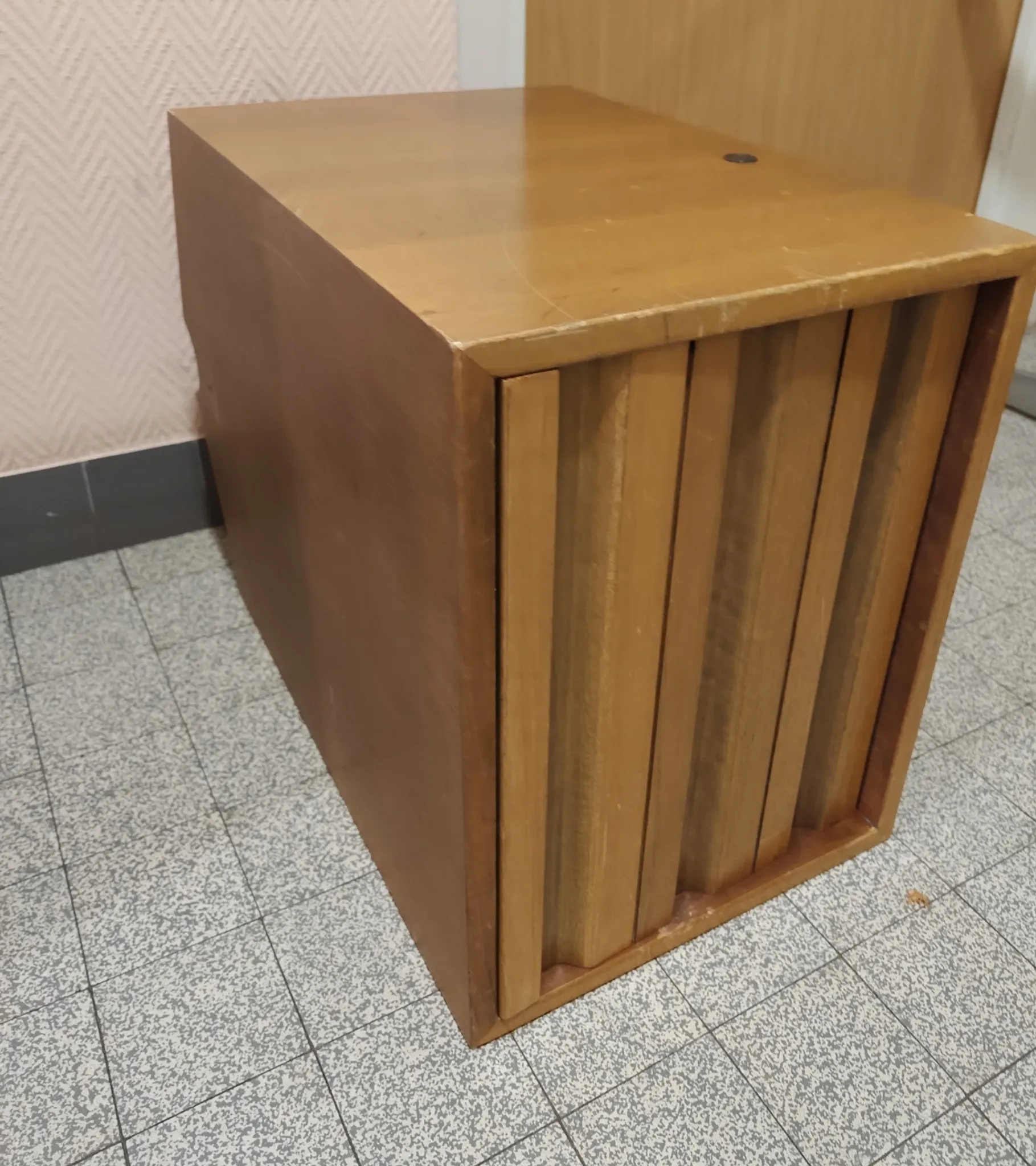 Bureau Ostwaldo borsani T95 tecno