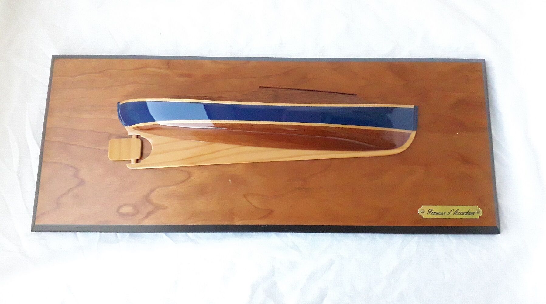 Maquette bateau demi-coque
