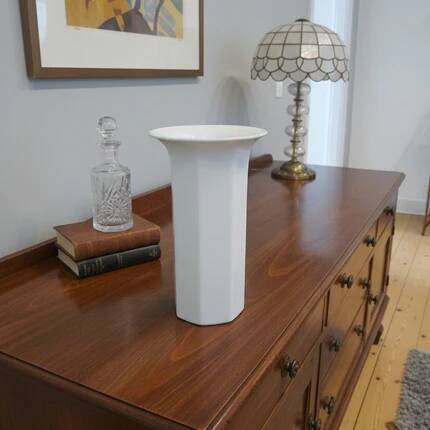 Large flared vintage faceted vase in white porcelain Royal KPM Bavaria