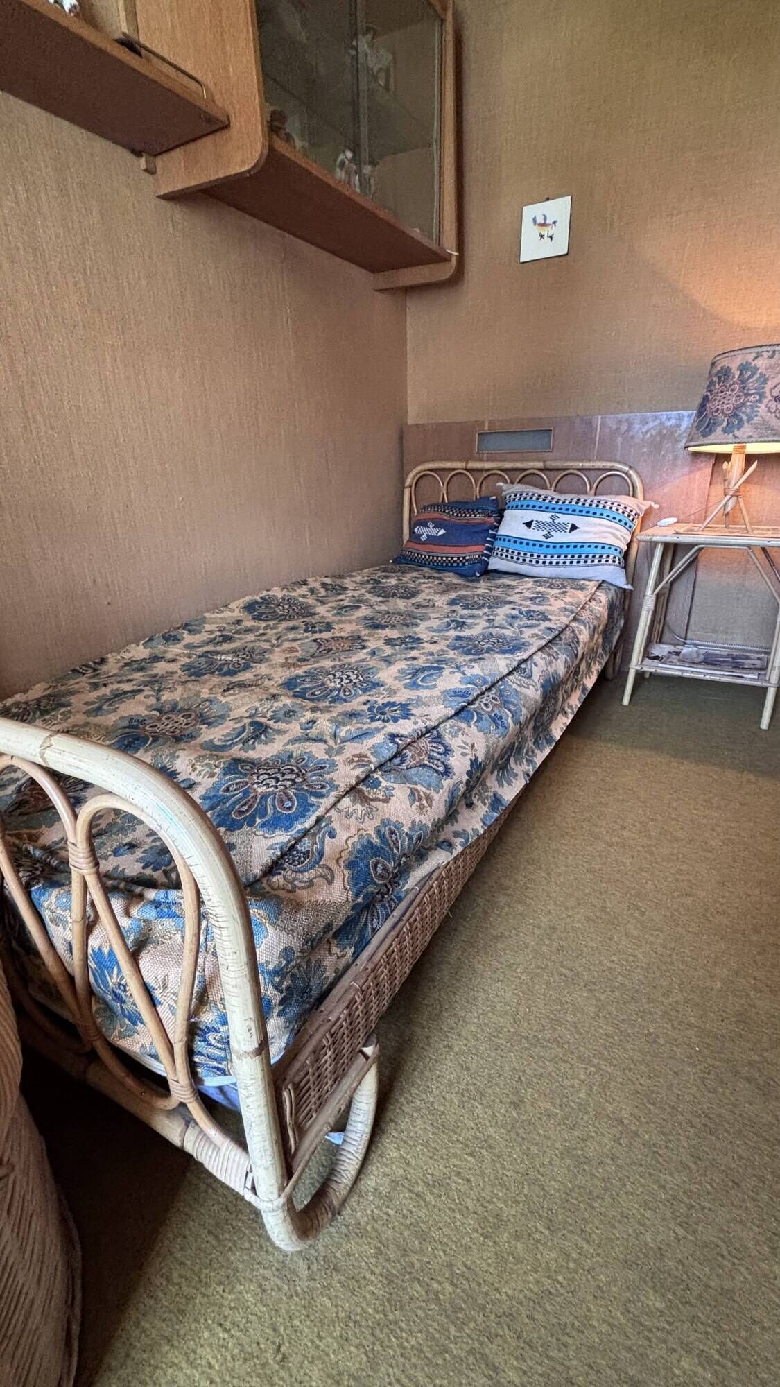 Read a vintage natural rattan bed – 90 × 190 cm – 1970s