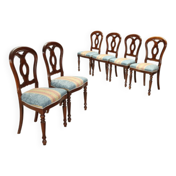 Antique walnut chairs with curved legs, Italy, mid-19th century.