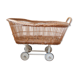 Rattan bassinet
