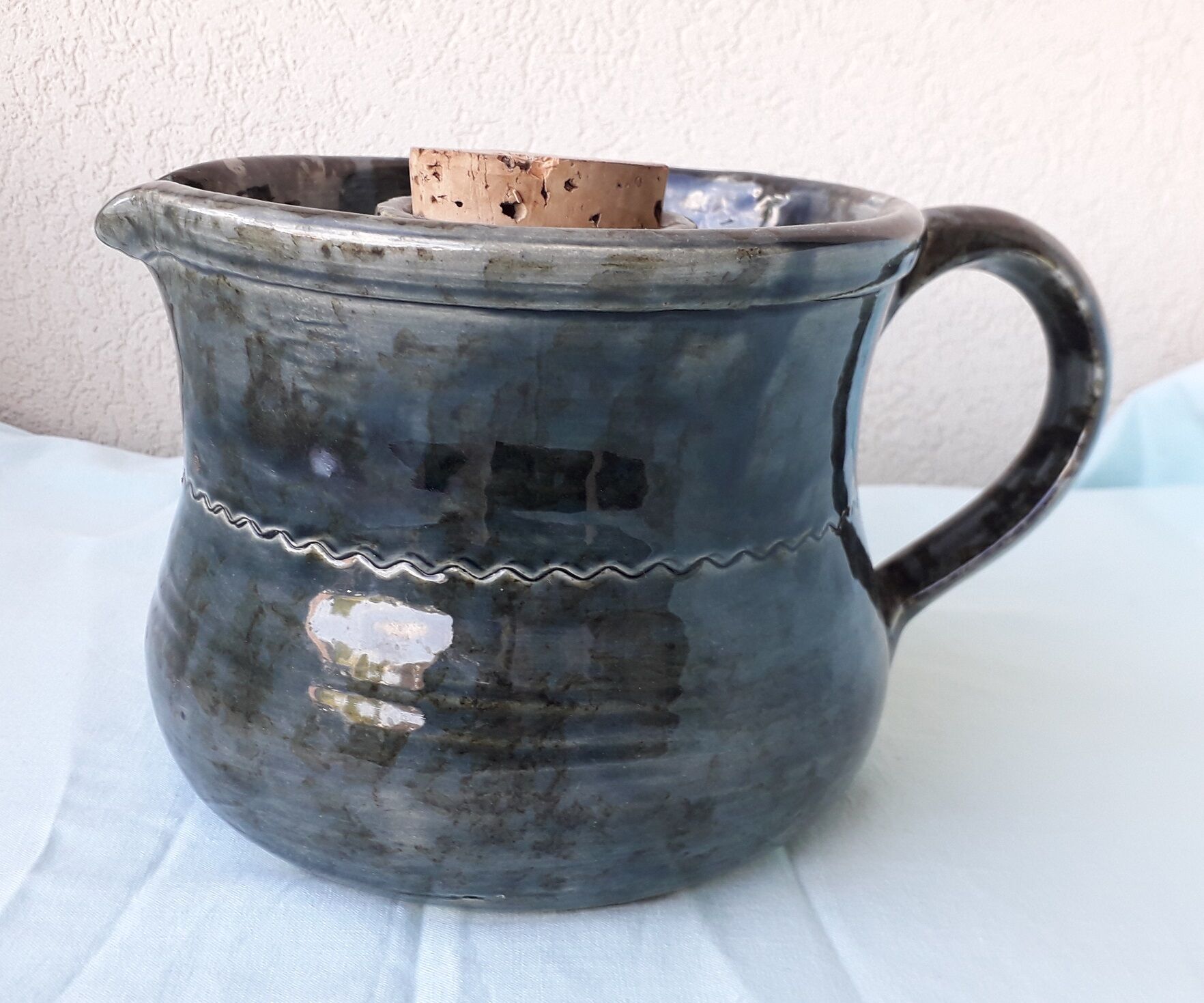 Ceramic cooling jug