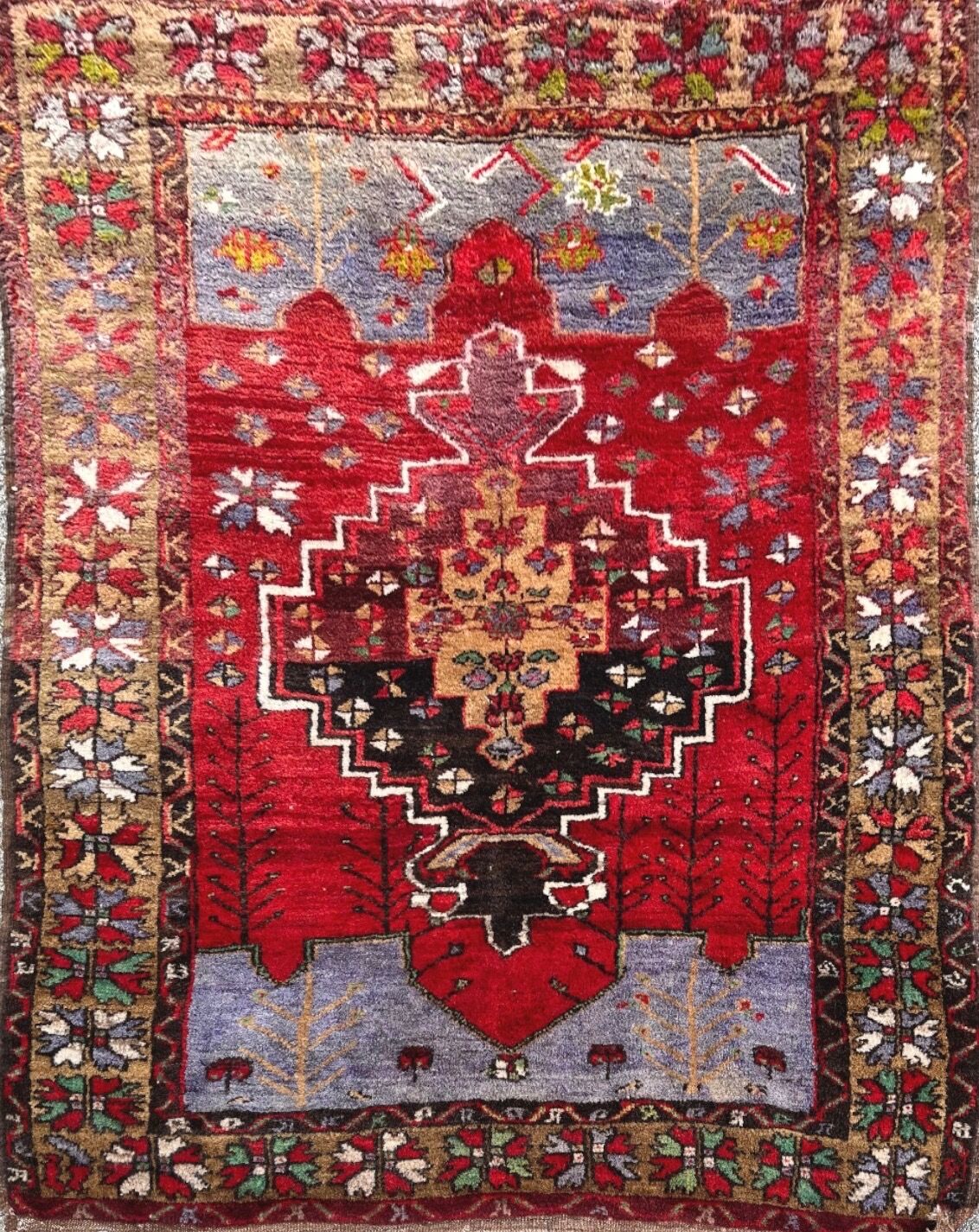 Central Anatolian carpet Turkey Niğde, around 1920, 122x138 cm