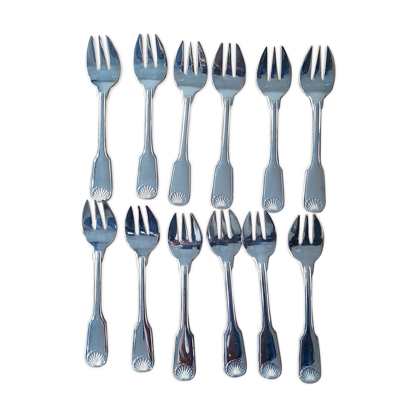 12 oyster forks