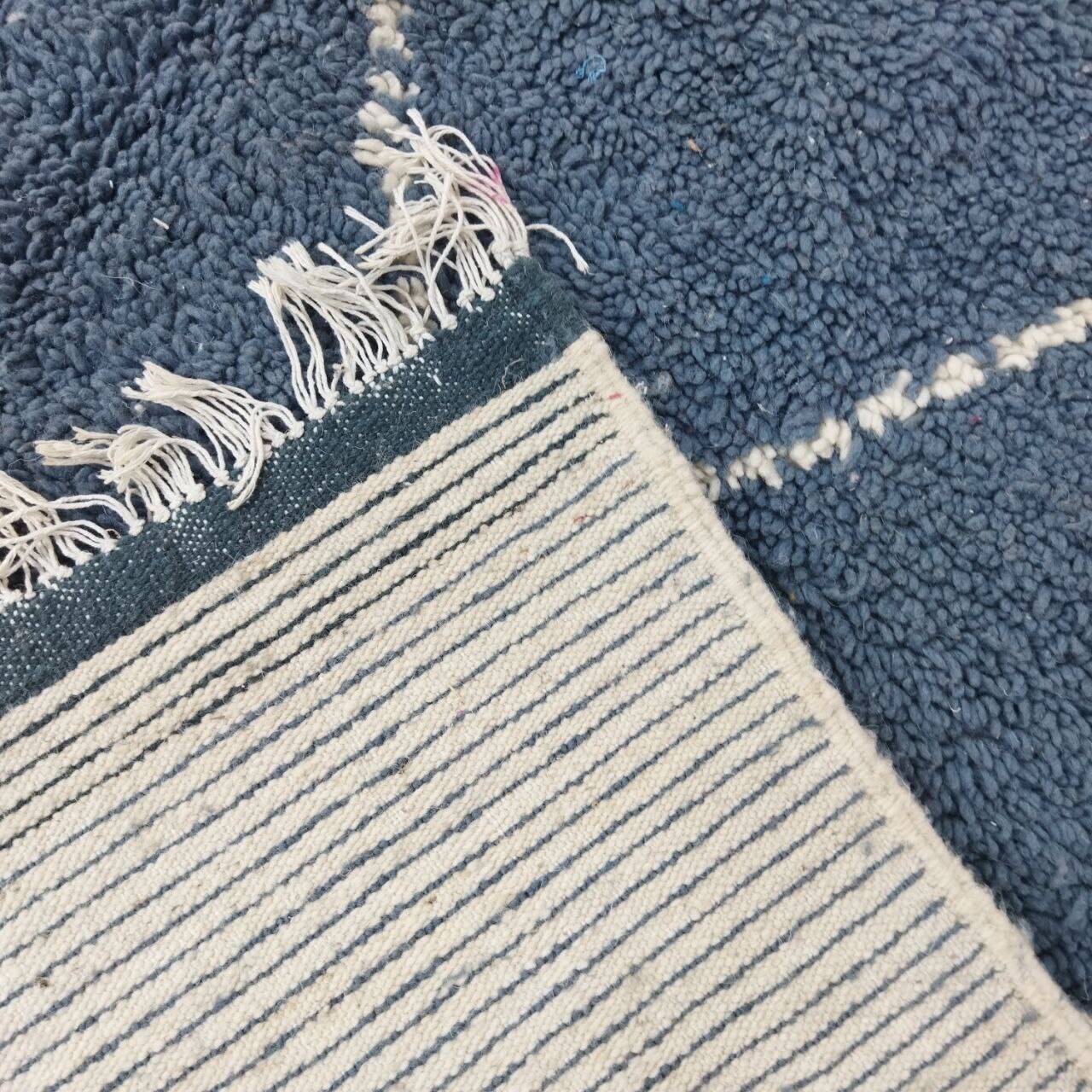 Handmade wool Berber rug 260 x 155 cm
