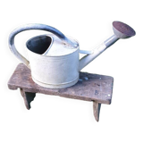 Arrosoir blanc en zinc