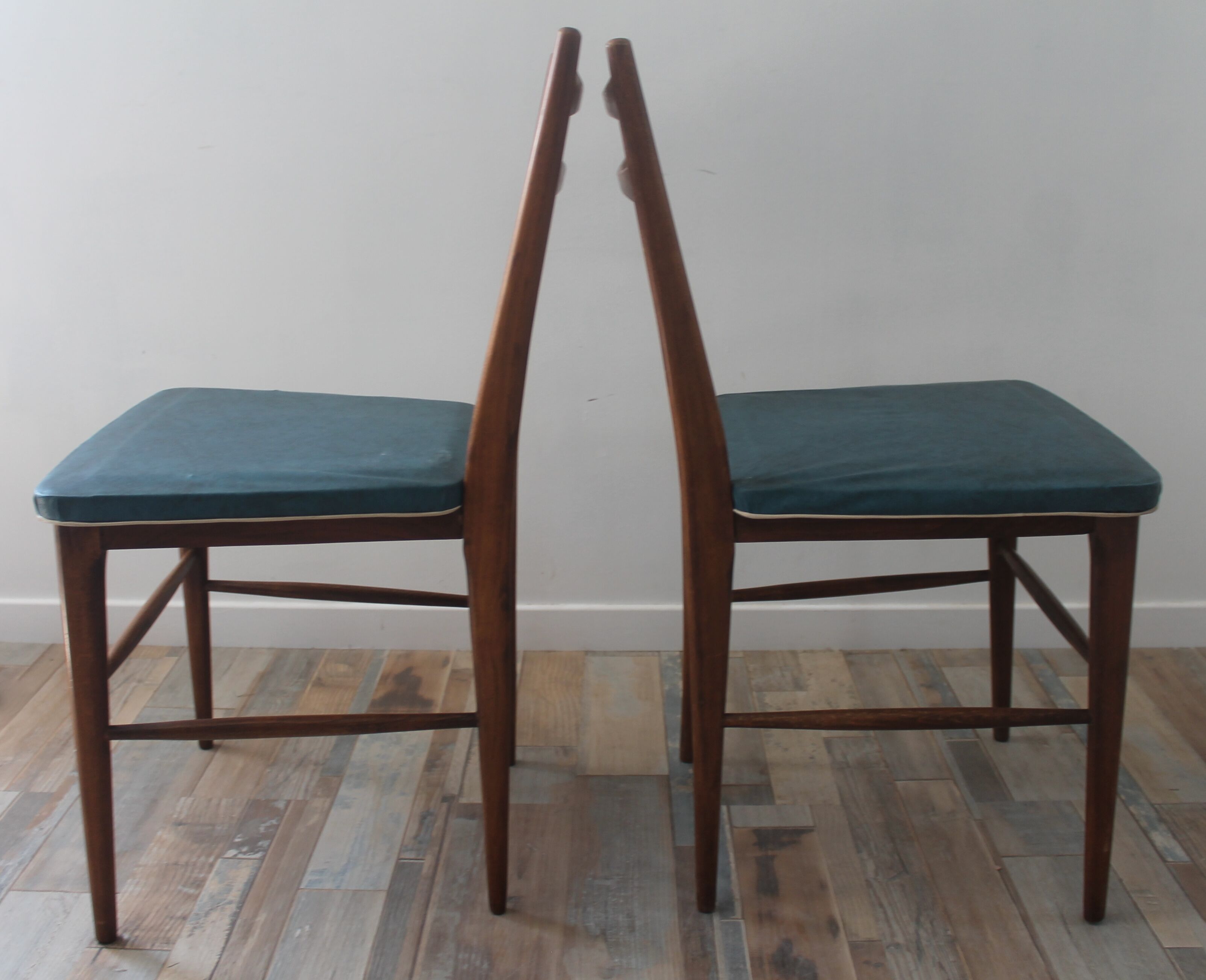 Pair of scandinavian chairs from the 50/60