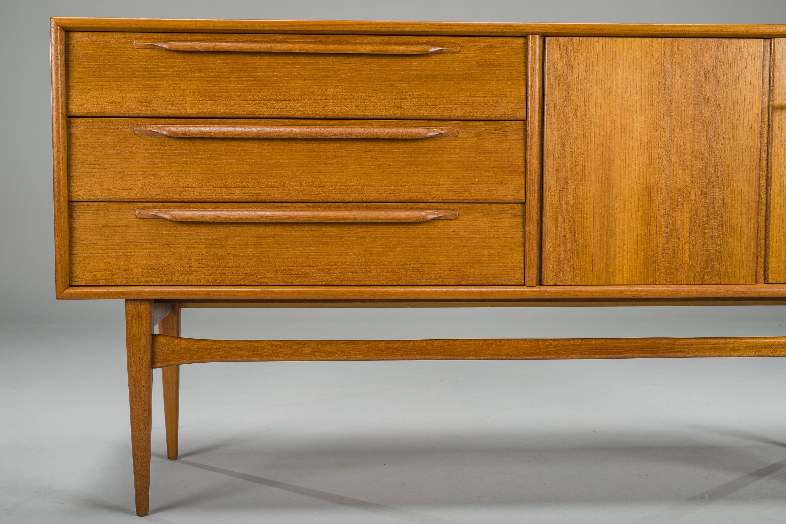 Mid-Century Teak Type RT 200 Sideboard in Teak by Heinrich Riestenpatt for