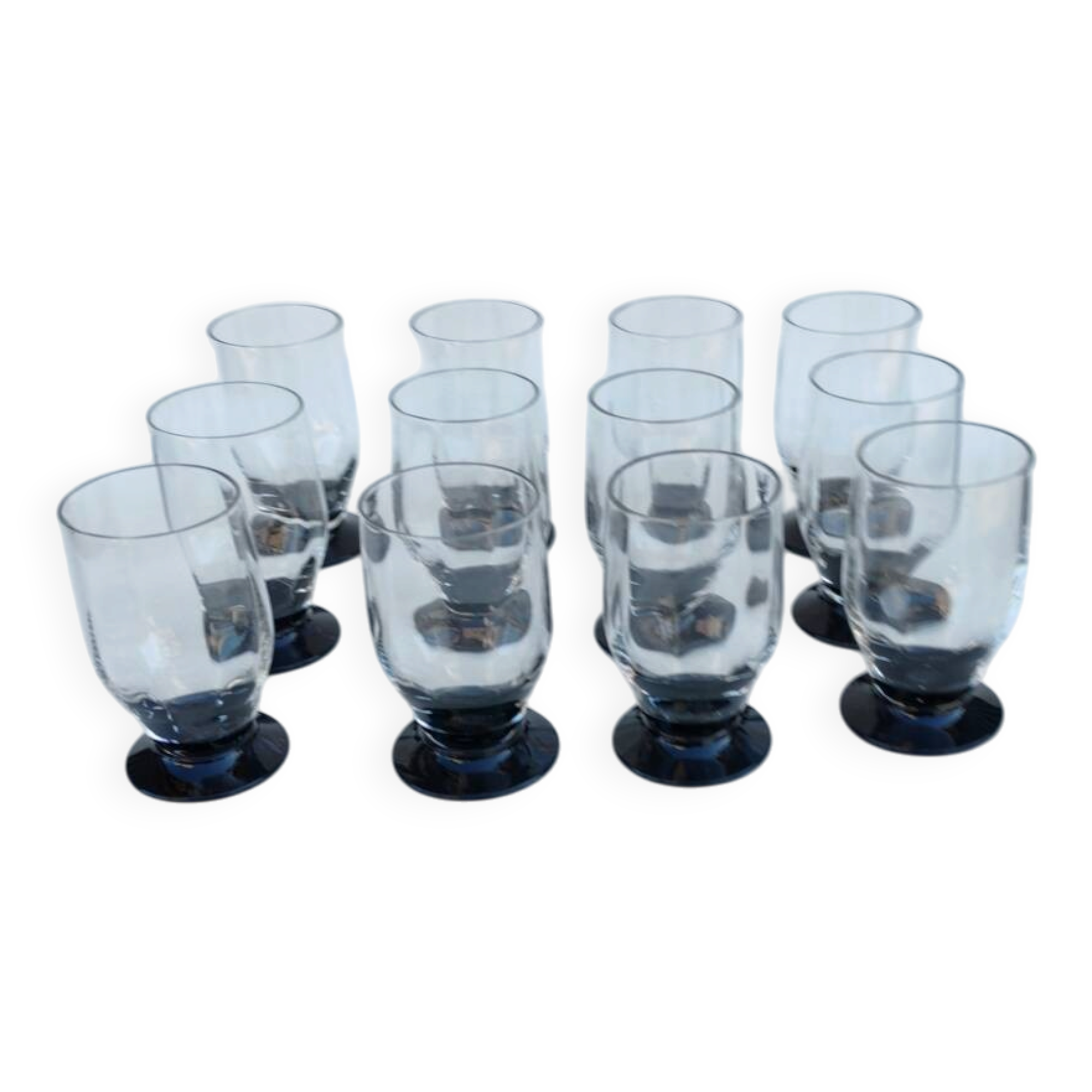 12 medium glass cups from the Art Deco period, by Daum Nancy.