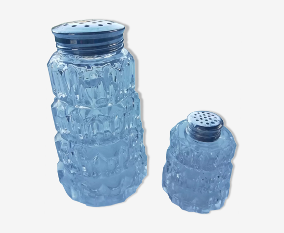 Set de salière et saupoudreuse