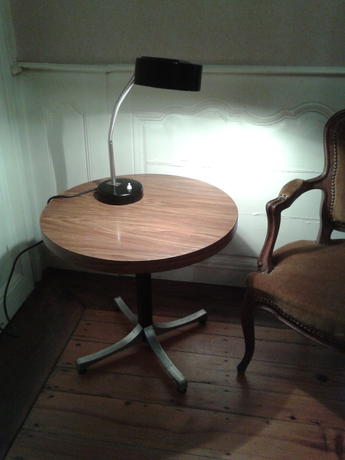 Great lamp vintage office workshop