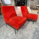 Paire de chauffeuses en moumoute rouge vers 1960