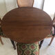Table ronde avec rallonges et 4 chaises dossier cannage Vintage