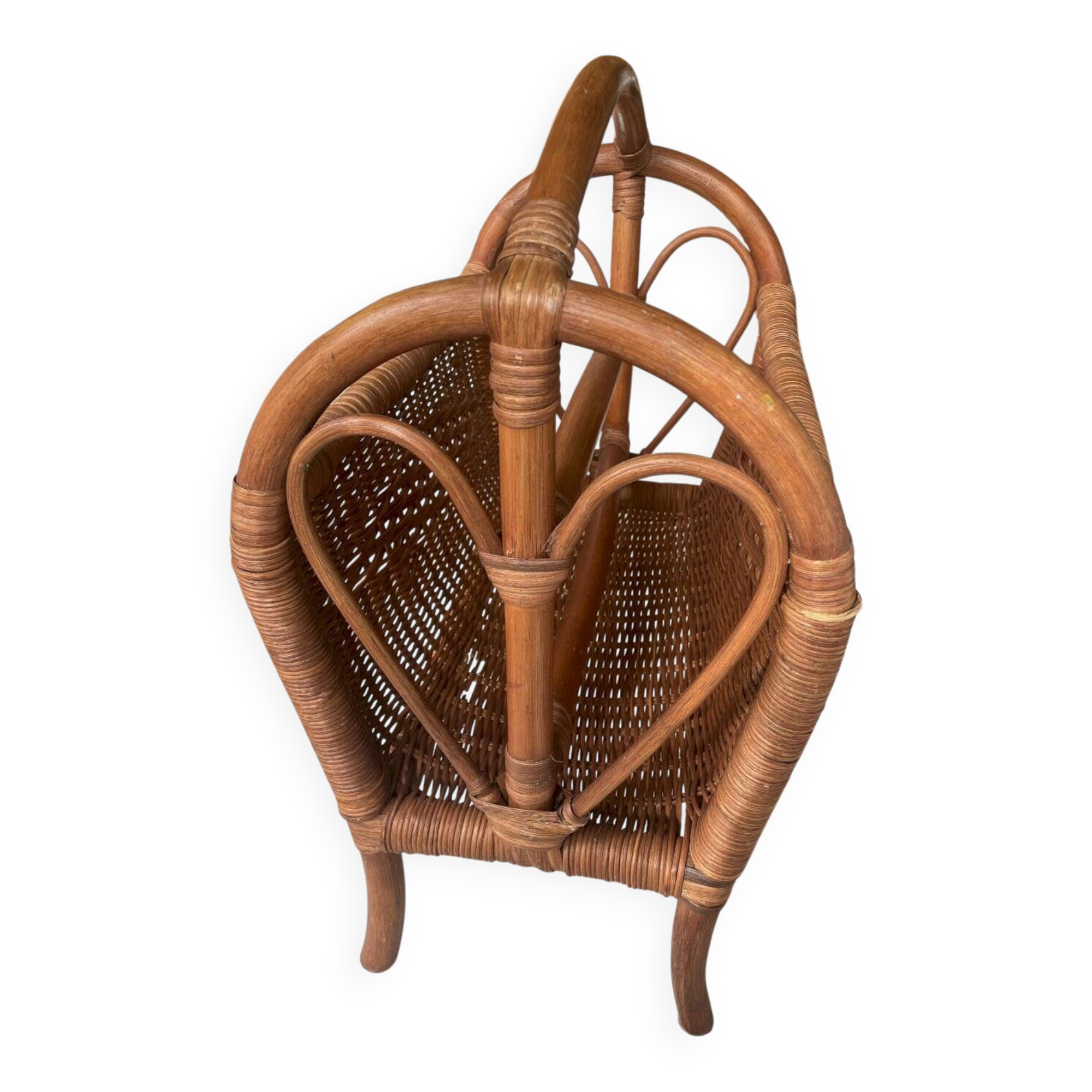 Magazine rack in turned wood and light brown rattan