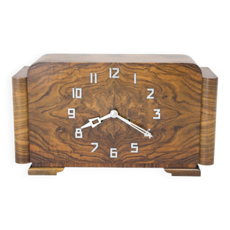 Art Deco Walnut Mantel Clock Mauthe, Germany, 1930s