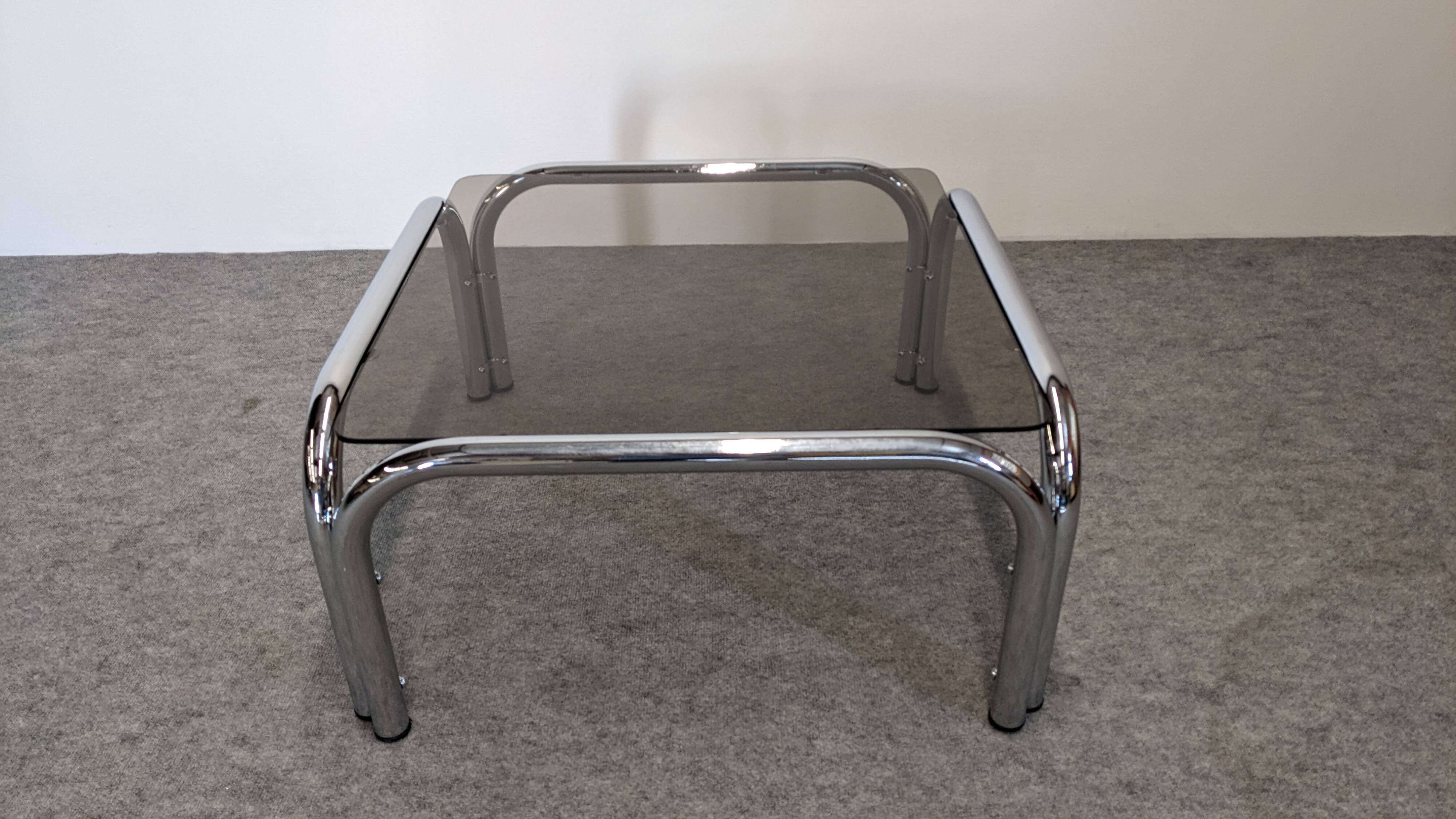 Space age tubular coffee table in smoked glass from the 60s/70s