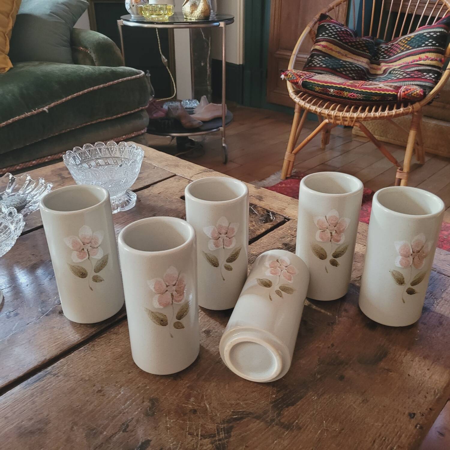 Set of 6 vintage cups