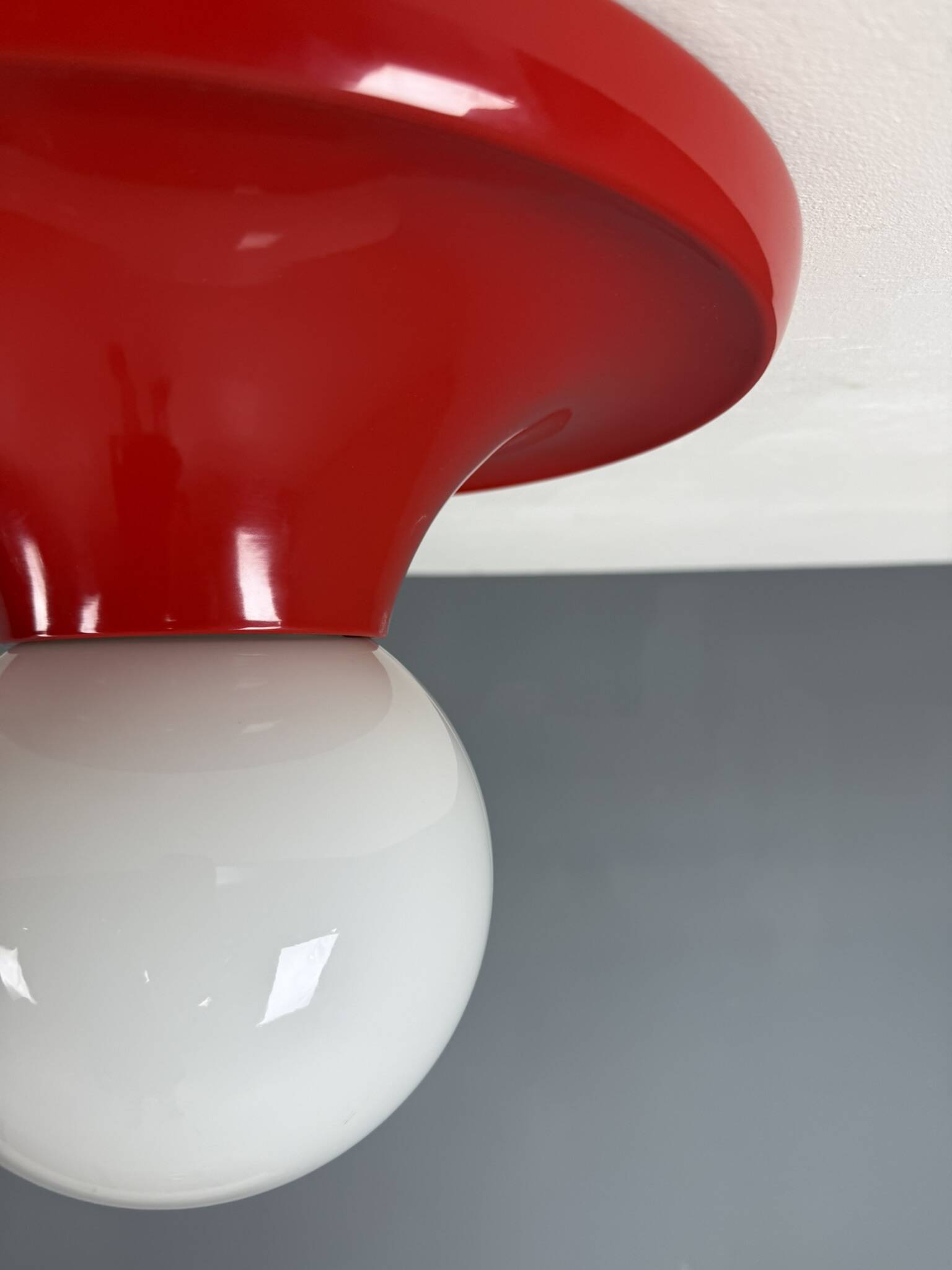 Castiglioni red metal "Light Ball" wall or ceiling lamp for Flos, Italy 1970s