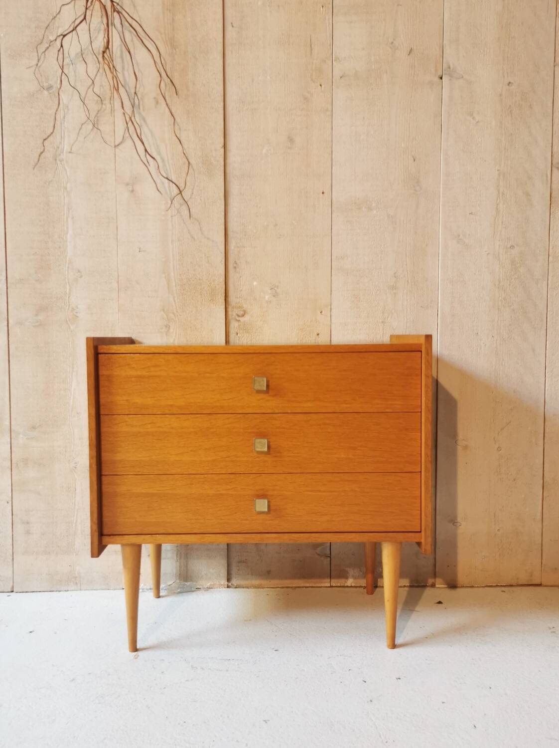 Small vintage chest of drawers