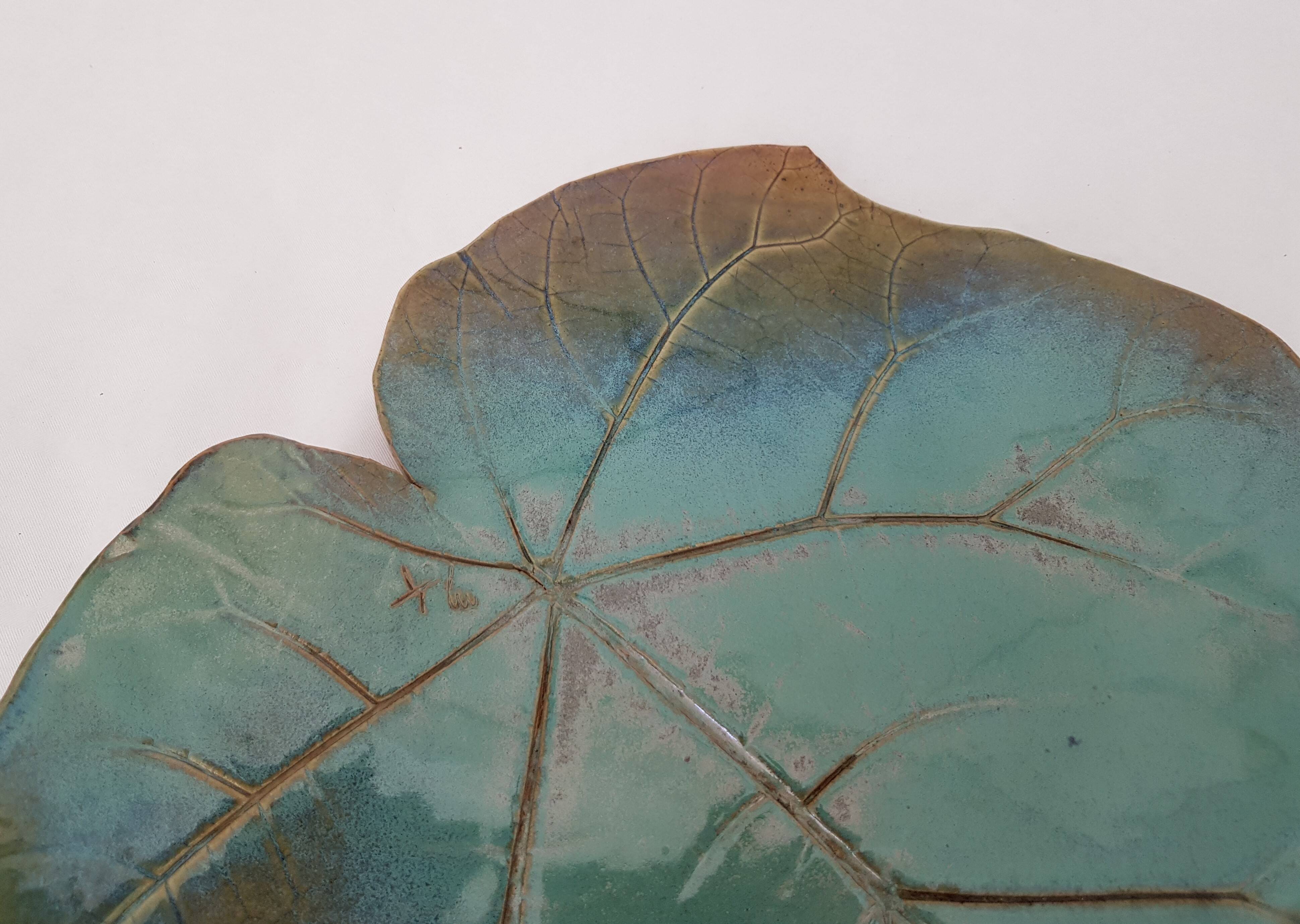 Ceramic Dish Vine Leaf Signature to identify X Luc (40cm)